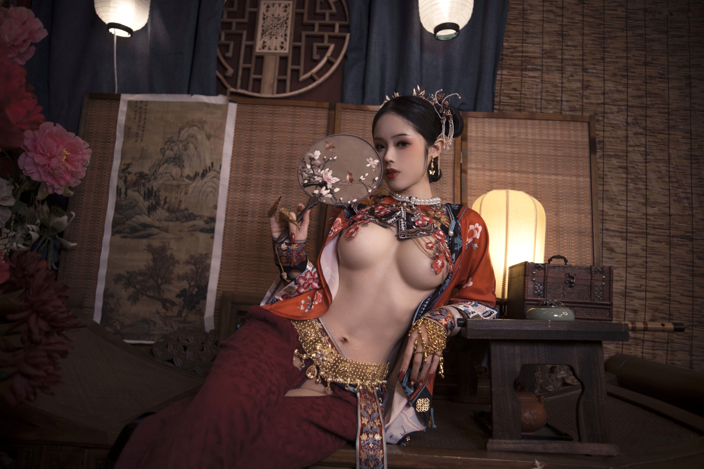Gallery - 钛合金TiTi古风私房大尺度写真，唯美满清服饰诱惑，古典韵味十足的性感宫廷夜色性感诱惑大尺度私房照 女神私房照_秀色女神 - image 12