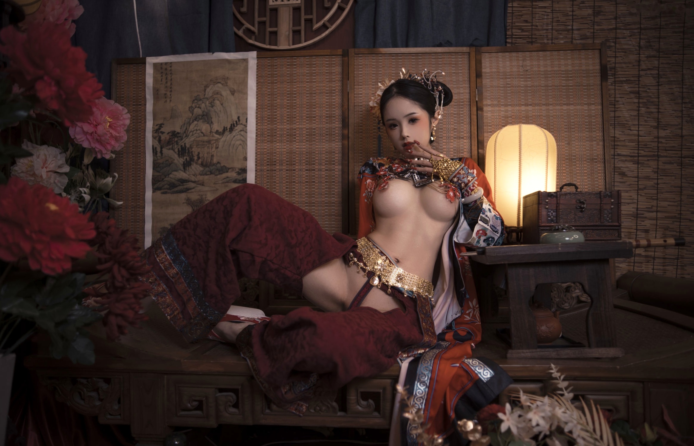 Gallery - 钛合金TiTi古风私房大尺度写真，唯美满清服饰诱惑，古典韵味十足的性感宫廷夜色性感诱惑大尺度私房照 女神私房照_秀色女神 - image 15