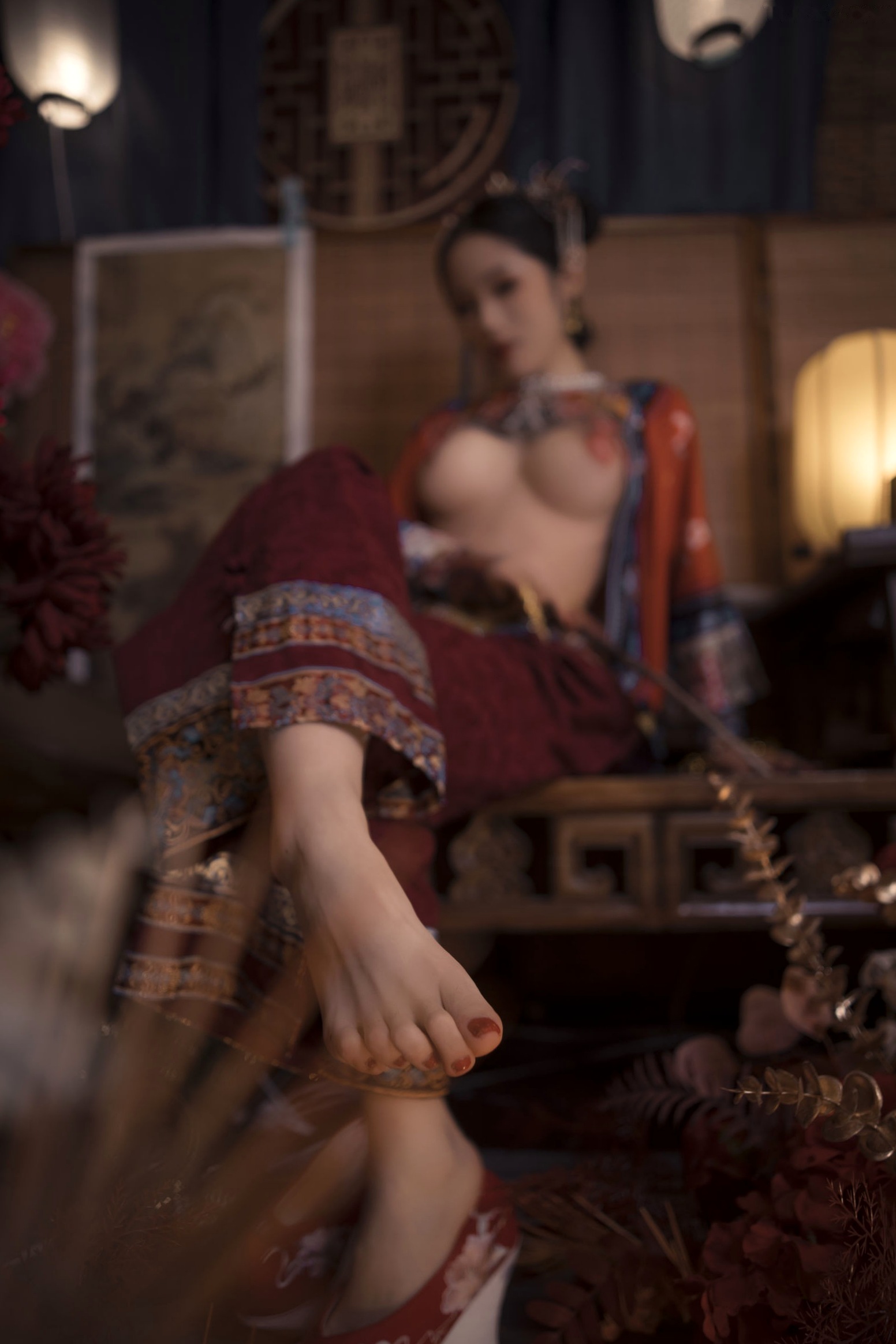 Gallery - 钛合金TiTi古风私房大尺度写真，唯美满清服饰诱惑，古典韵味十足的性感宫廷夜色性感诱惑大尺度私房照 女神私房照_秀色女神 - image 24