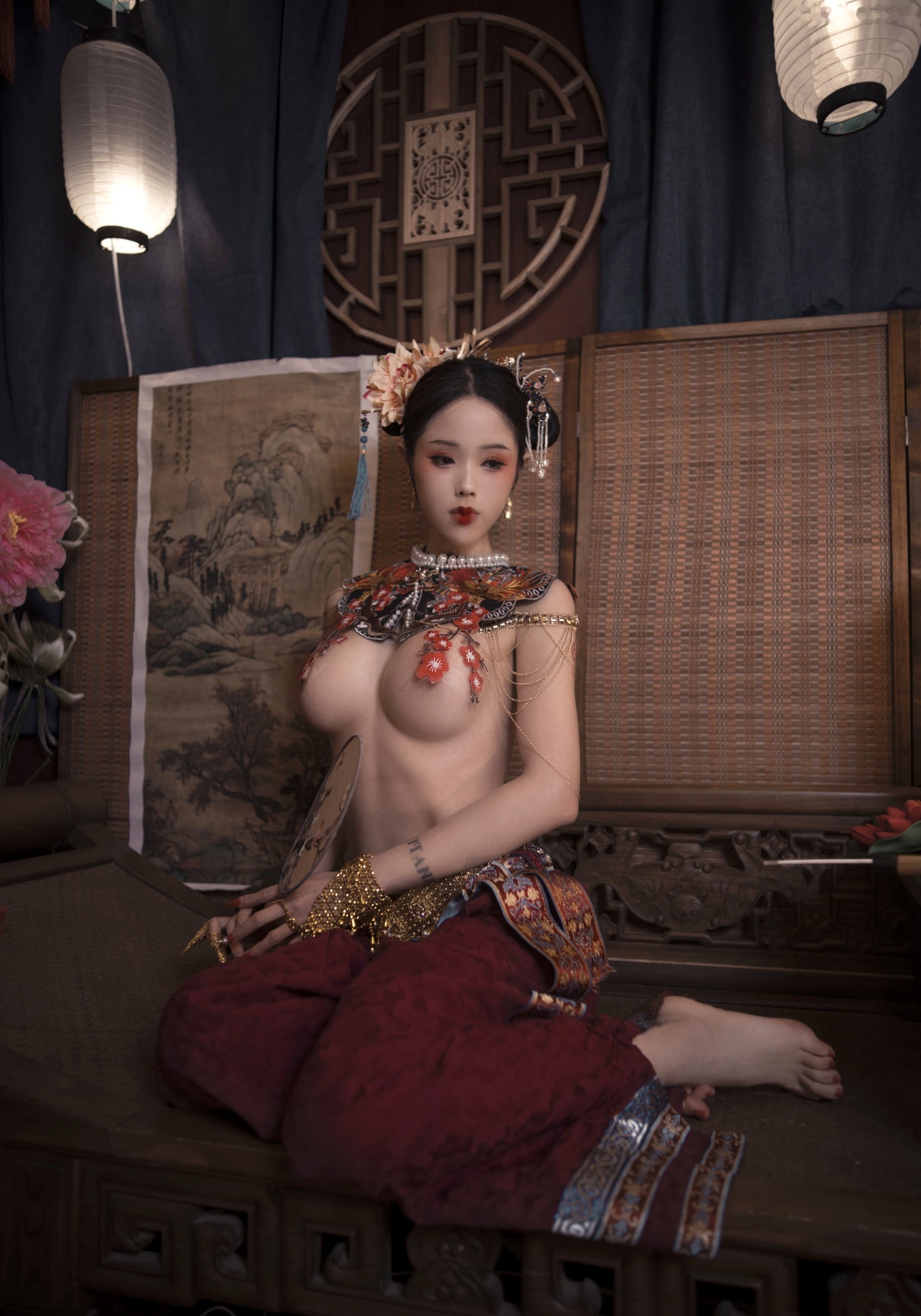 Gallery - 钛合金TiTi古风私房大尺度写真，唯美满清服饰诱惑，古典韵味十足的性感宫廷夜色性感诱惑大尺度私房照 女神私房照_秀色女神 - image 36
