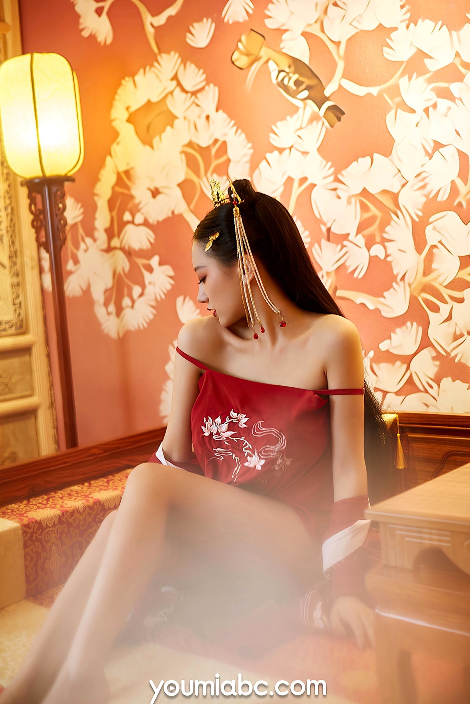 Gallery - YouMi尤蜜-何嘉颖-《盛世红颜》古风私房写真，红衣绝色美女对弈尽显性感冷艳气质尤蜜荟 - Chiness Model 私房照性感冷艳诱惑 女神私房照_秀色女神 - image 11
