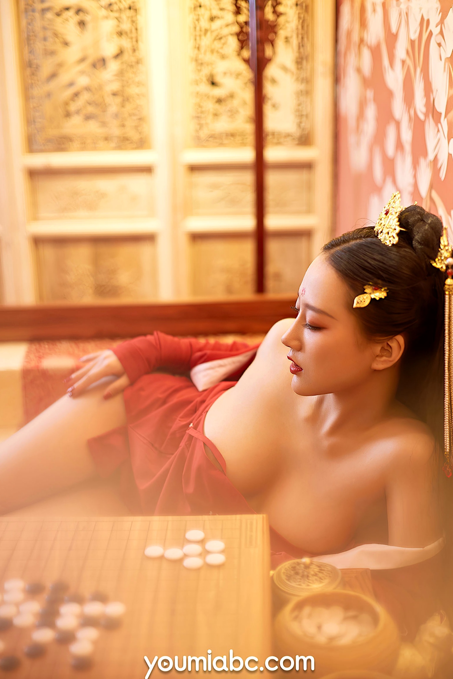 Gallery - YouMi尤蜜-何嘉颖-《盛世红颜》古风私房写真，红衣绝色美女对弈尽显性感冷艳气质尤蜜荟 - Chiness Model 私房照性感冷艳诱惑 女神私房照_秀色女神 - image 21