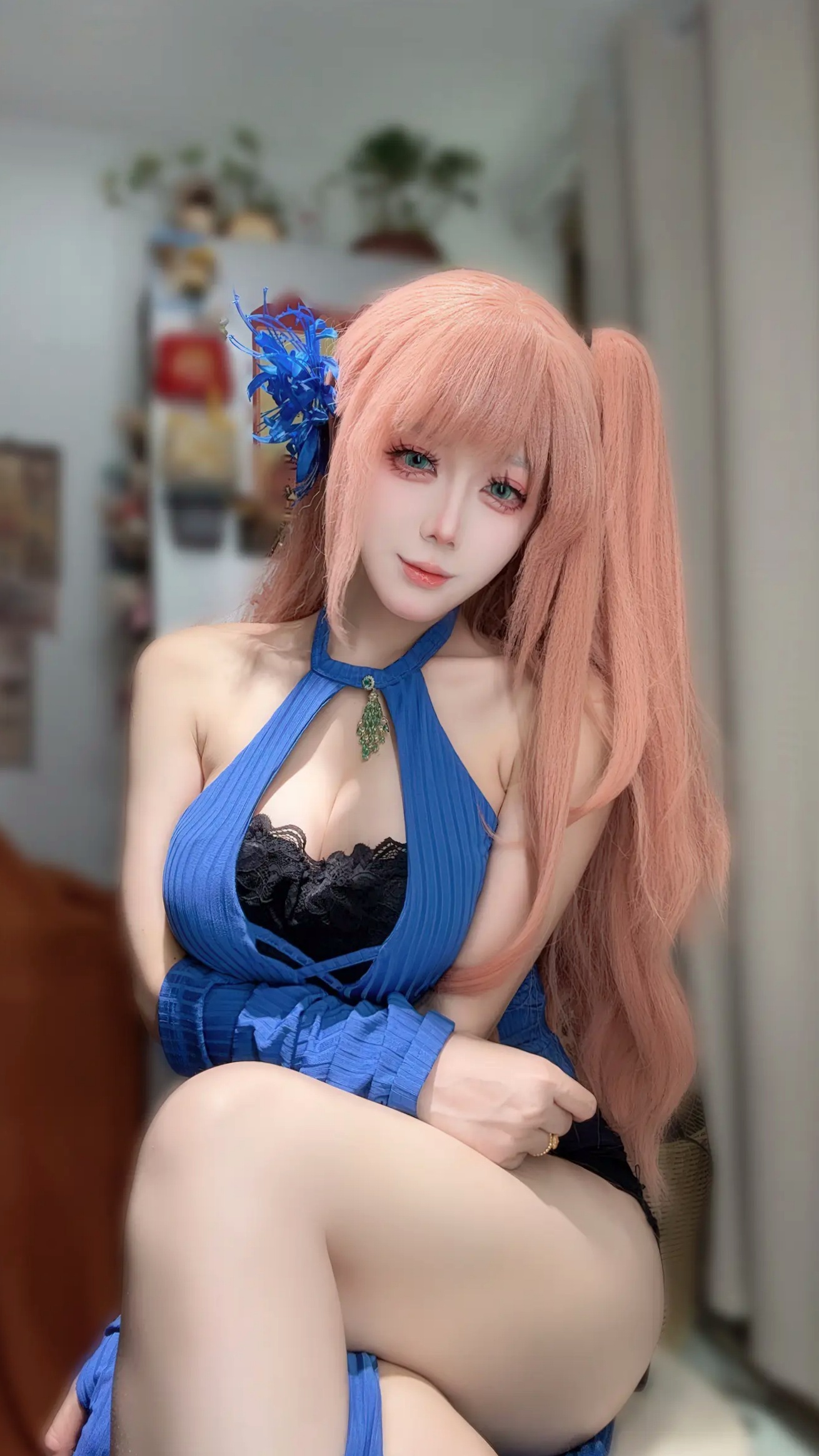 Gallery - 九言 惑：蓝发动漫风cosplay写真，精致真人芭比与极致诱惑曲线角色扮演诱惑私房照大尺度 女神私房照_秀色女神 - image 20