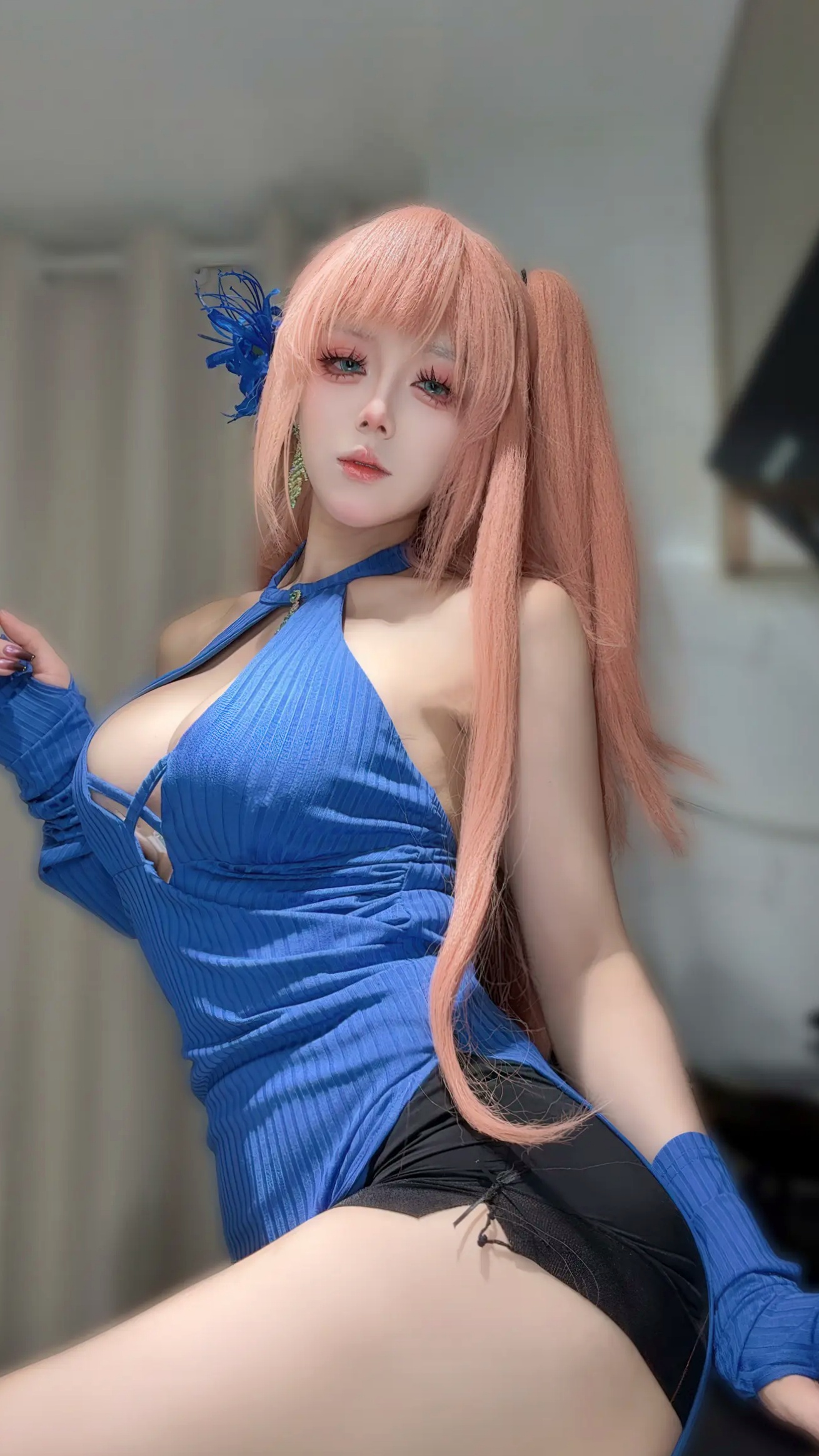 Gallery - 九言 惑：蓝发动漫风cosplay写真，精致真人芭比与极致诱惑曲线角色扮演诱惑私房照大尺度 女神私房照_秀色女神 - image 26