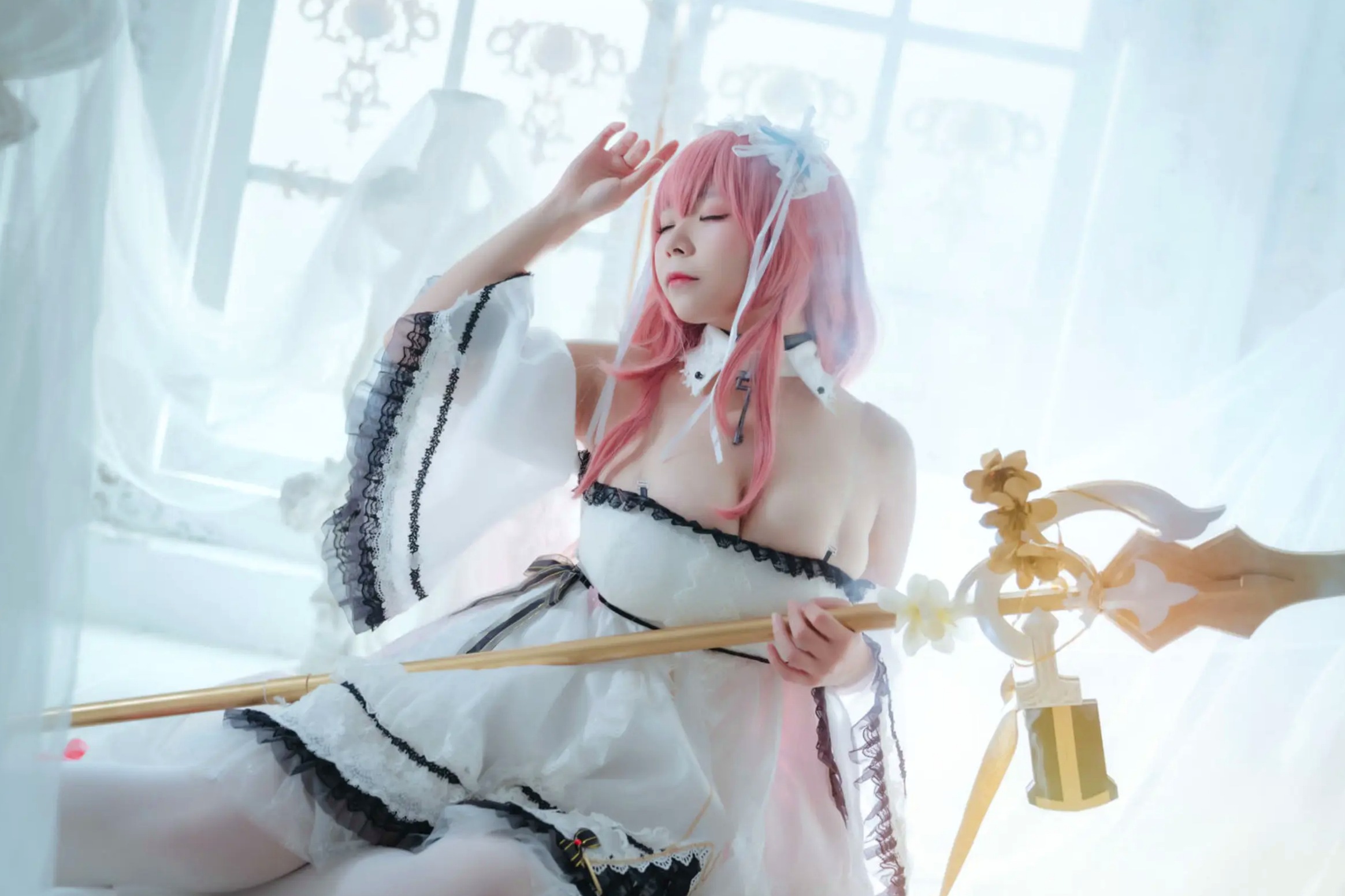 Gallery - 自闭颜球球(无颜小天使wy) - 碧蓝航线英仙座Cosplay，梦幻清纯女仆造型，绝美冷艳之姿，治愈系天使写真[27P]角色扮演治愈系性感萌系 女神私房照_秀色女神 - image 16