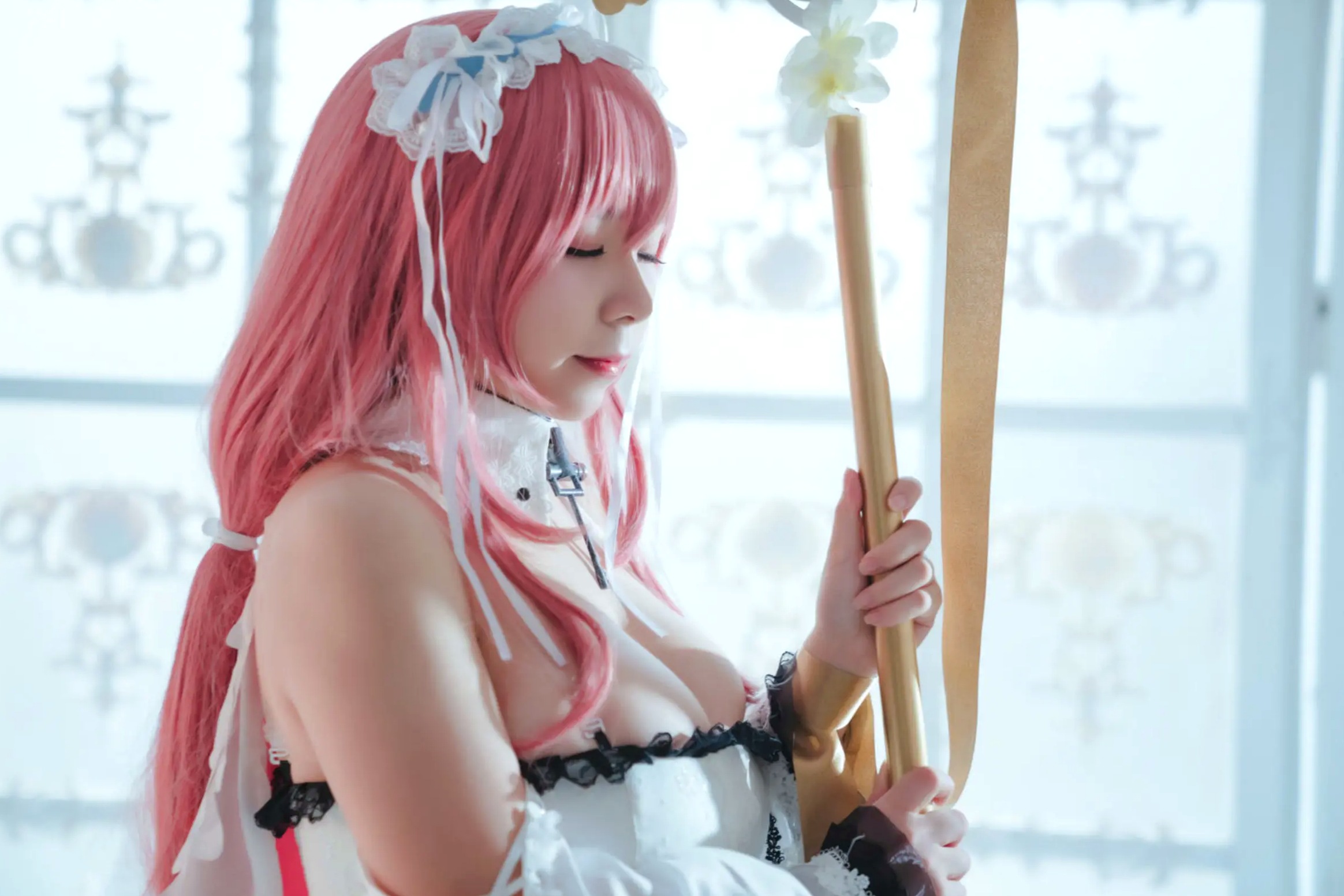 Gallery - 自闭颜球球(无颜小天使wy) - 碧蓝航线英仙座Cosplay，梦幻清纯女仆造型，绝美冷艳之姿，治愈系天使写真[27P]角色扮演治愈系性感萌系 女神私房照_秀色女神 - image 21