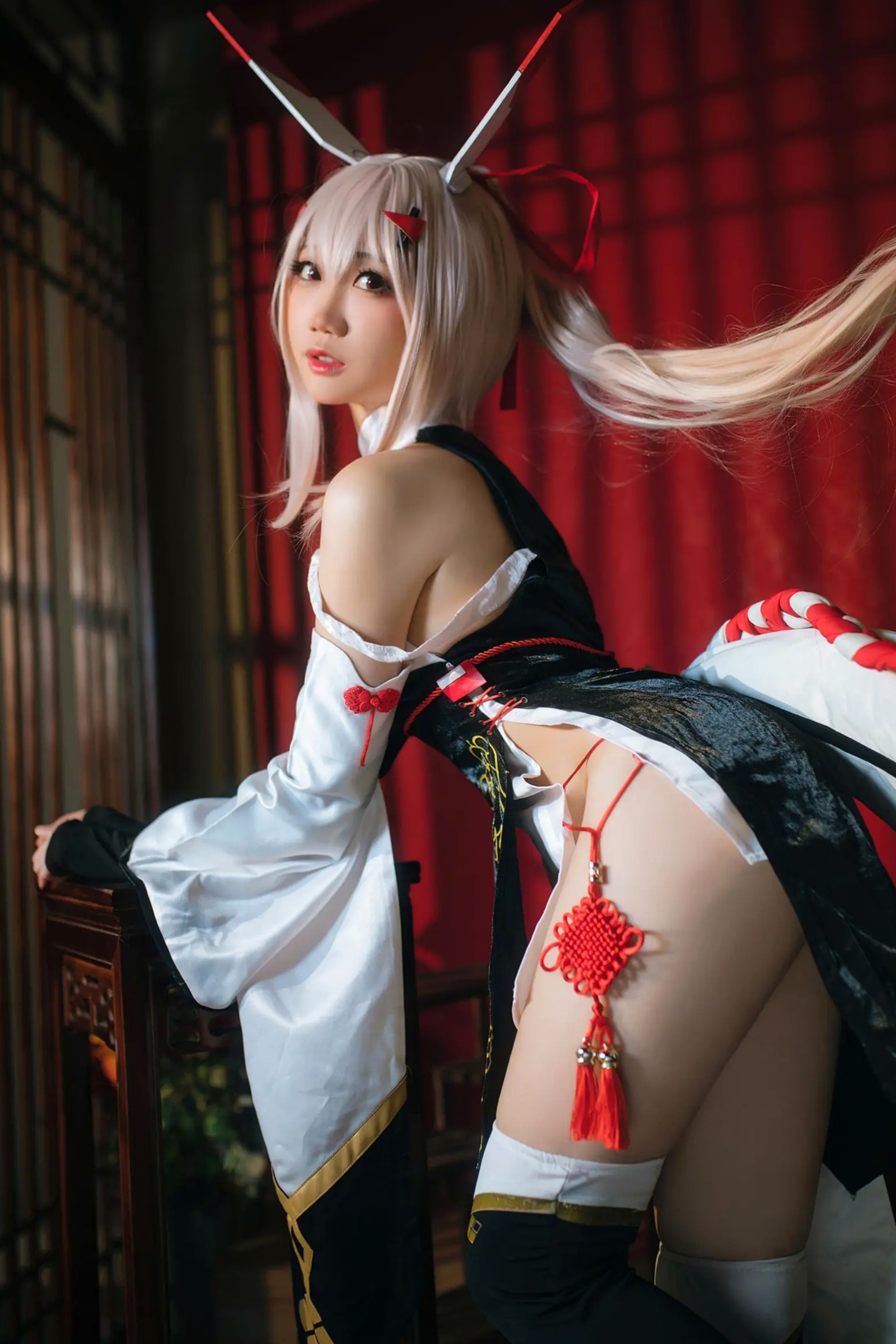 Gallery - 焖焖碳 - 碧蓝航线绫波“新岁之鬼神”旗袍Cosplay，二次元性感角色扮演，古典与现代诱惑的碰撞 [25P]角色扮演旗袍性感私房照 女神私房照_秀色女神 - image 2