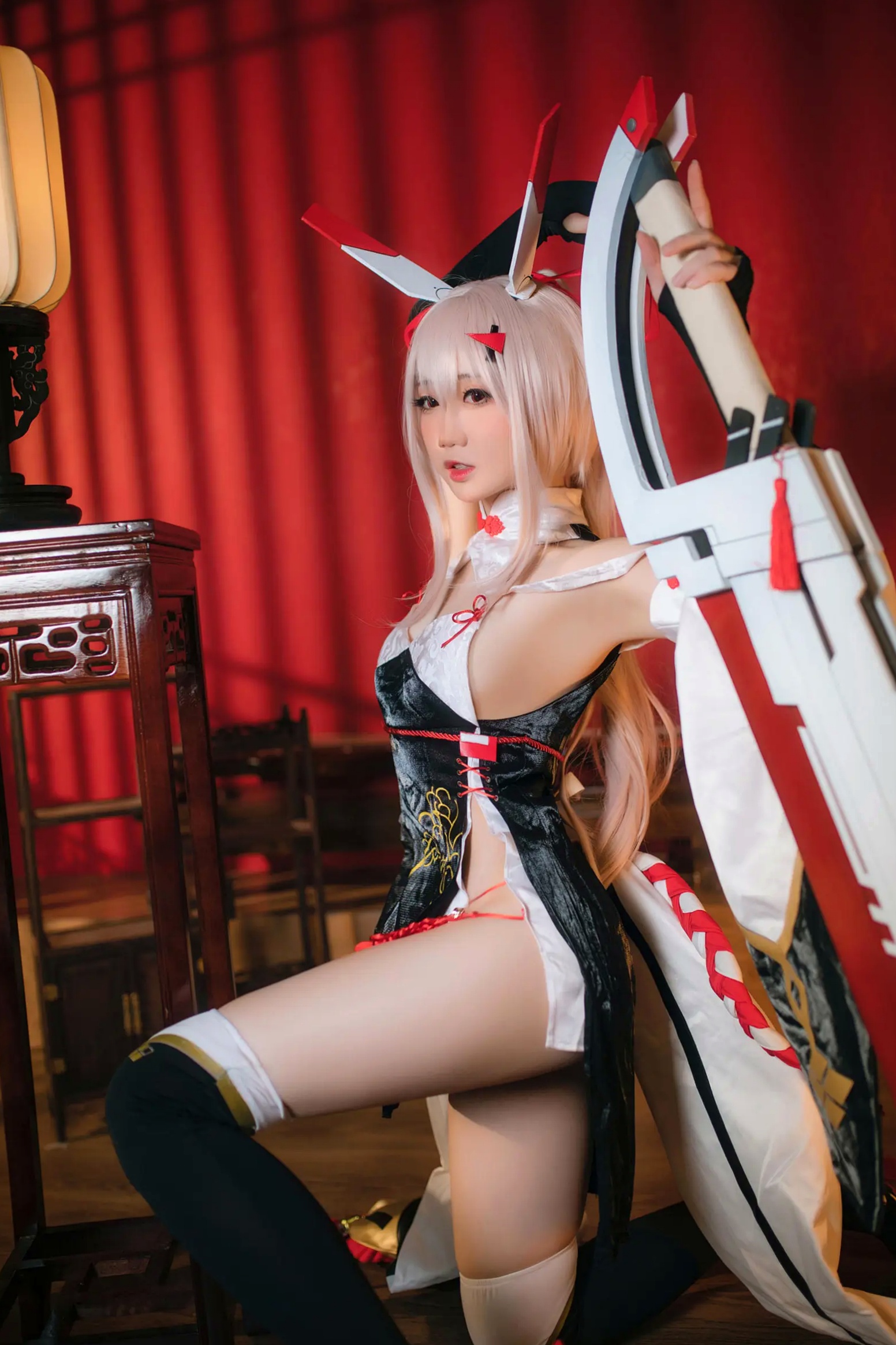 Gallery - 焖焖碳 - 碧蓝航线绫波“新岁之鬼神”旗袍Cosplay，二次元性感角色扮演，古典与现代诱惑的碰撞 [25P]角色扮演旗袍性感私房照 女神私房照_秀色女神 - image 11