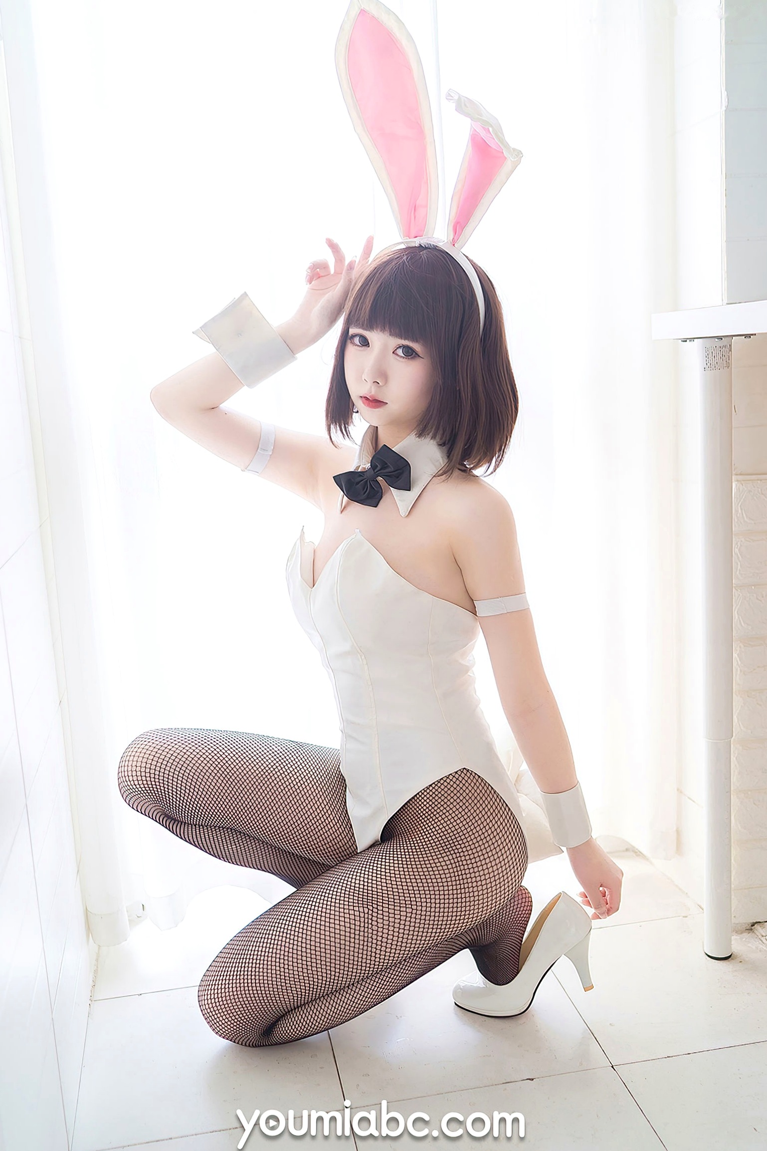 Gallery - YouMi尤蜜-向小圆《兔女郎加藤惠》纯欲风室内私房照，白嫩肤色搭配黑色网袜，清新治愈系角色扮演COS精选写真尤蜜荟 - Chiness Model 角色扮演萌系清纯私房照性感 女神私房照_秀色女神 - image 1