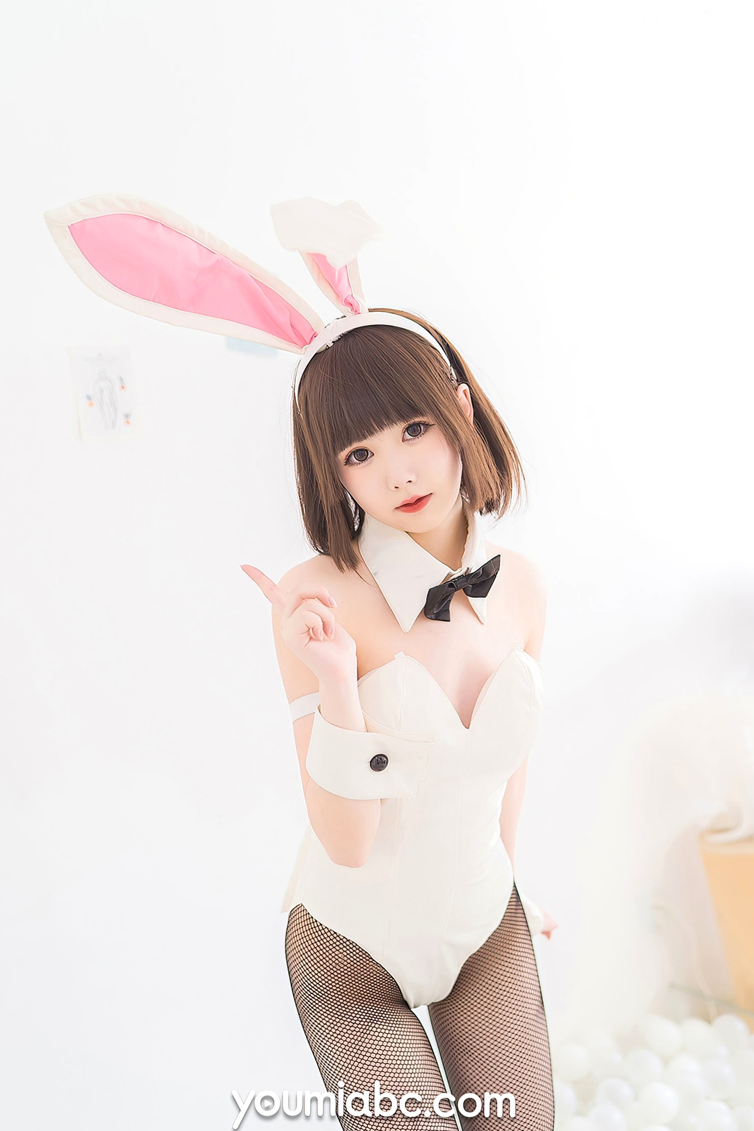 Gallery - YouMi尤蜜-向小圆《兔女郎加藤惠》纯欲风室内私房照，白嫩肤色搭配黑色网袜，清新治愈系角色扮演COS精选写真尤蜜荟 - Chiness Model 角色扮演萌系清纯私房照性感 女神私房照_秀色女神 - image 14
