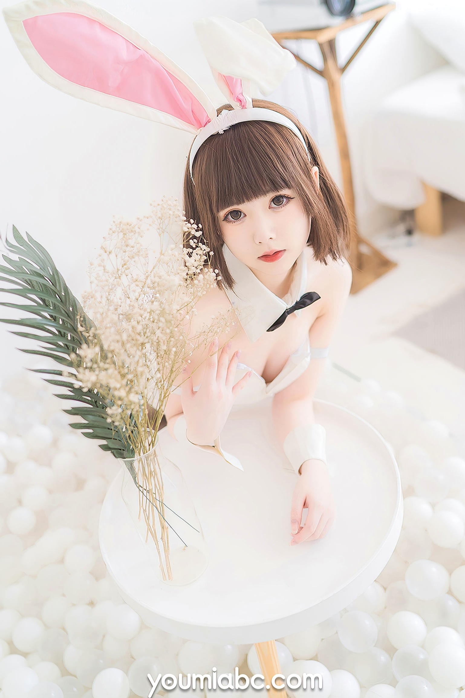 Gallery - YouMi尤蜜-向小圆《兔女郎加藤惠》纯欲风室内私房照，白嫩肤色搭配黑色网袜，清新治愈系角色扮演COS精选写真尤蜜荟 - Chiness Model 角色扮演萌系清纯私房照性感 女神私房照_秀色女神 - image 18