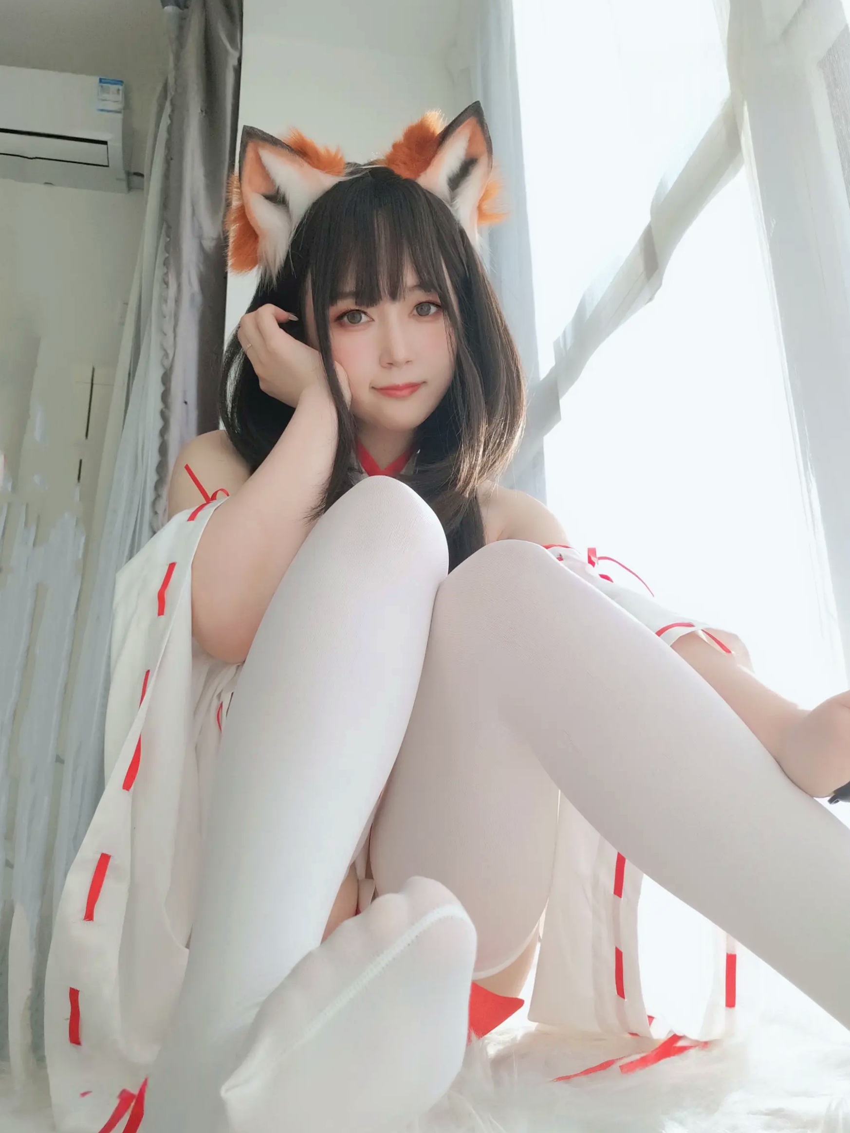 Gallery - Coser白银 - 神社小狐狸，极品二次元狐耳巫女Cosplay，清纯可爱与性感私房写真大尺度福利角色扮演私房照性感诱惑 女神私房照_秀色女神 - image 21