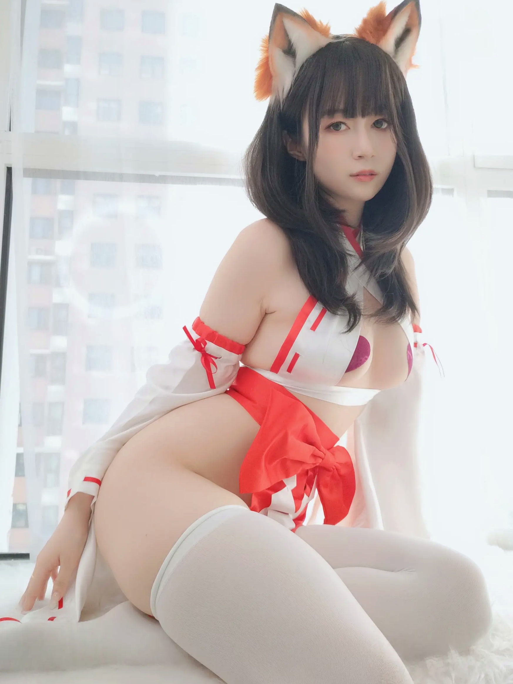 Gallery - Coser白银 - 神社小狐狸，极品二次元狐耳巫女Cosplay，清纯可爱与性感私房写真大尺度福利角色扮演私房照性感诱惑 女神私房照_秀色女神 - image 41