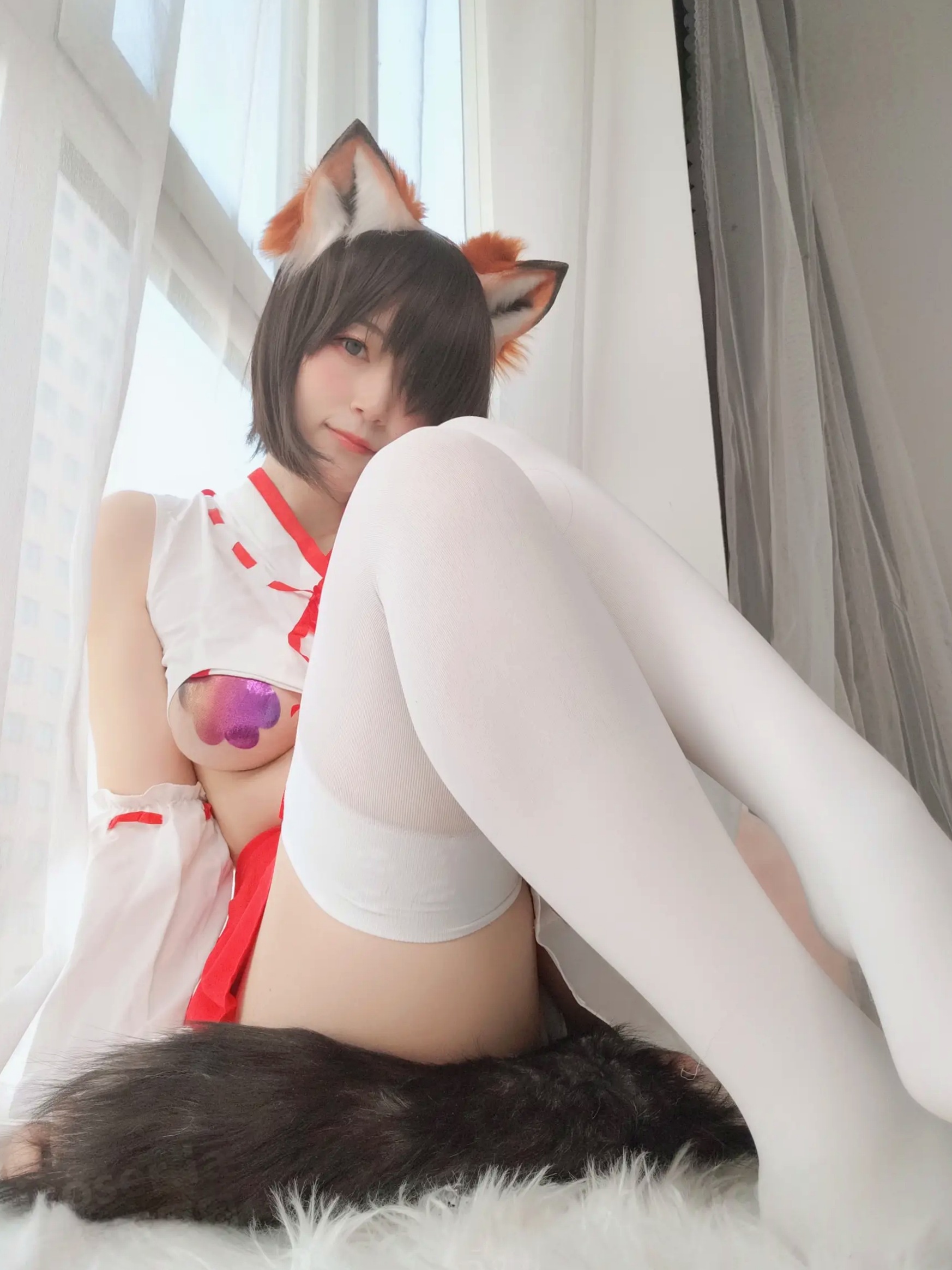Gallery - Coser白银 - 神社小狐狸，极品二次元狐耳巫女Cosplay，清纯可爱与性感私房写真大尺度福利角色扮演私房照性感诱惑 女神私房照_秀色女神 - image 76