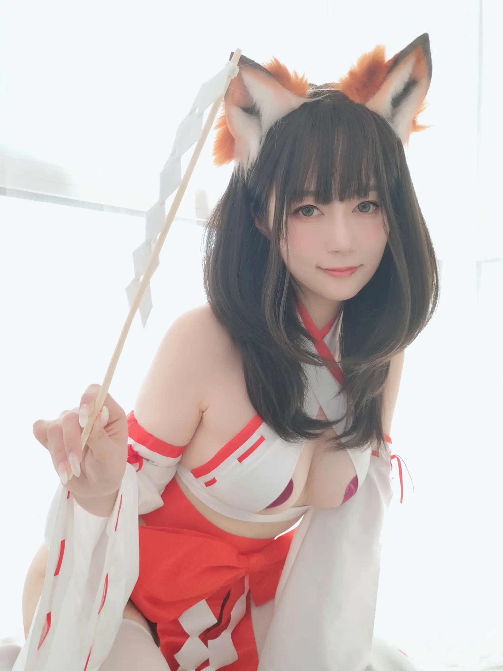 Gallery - Coser白银 - 神社小狐狸，极品二次元狐耳巫女Cosplay，清纯可爱与性感私房写真大尺度福利角色扮演私房照性感诱惑 女神私房照_秀色女神 - image 89