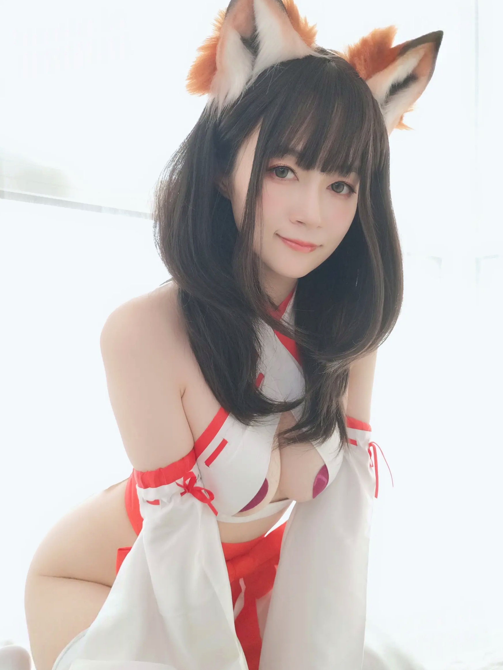Gallery - Coser白银 - 神社小狐狸，极品二次元狐耳巫女Cosplay，清纯可爱与性感私房写真大尺度福利角色扮演私房照性感诱惑 女神私房照_秀色女神 - image 90