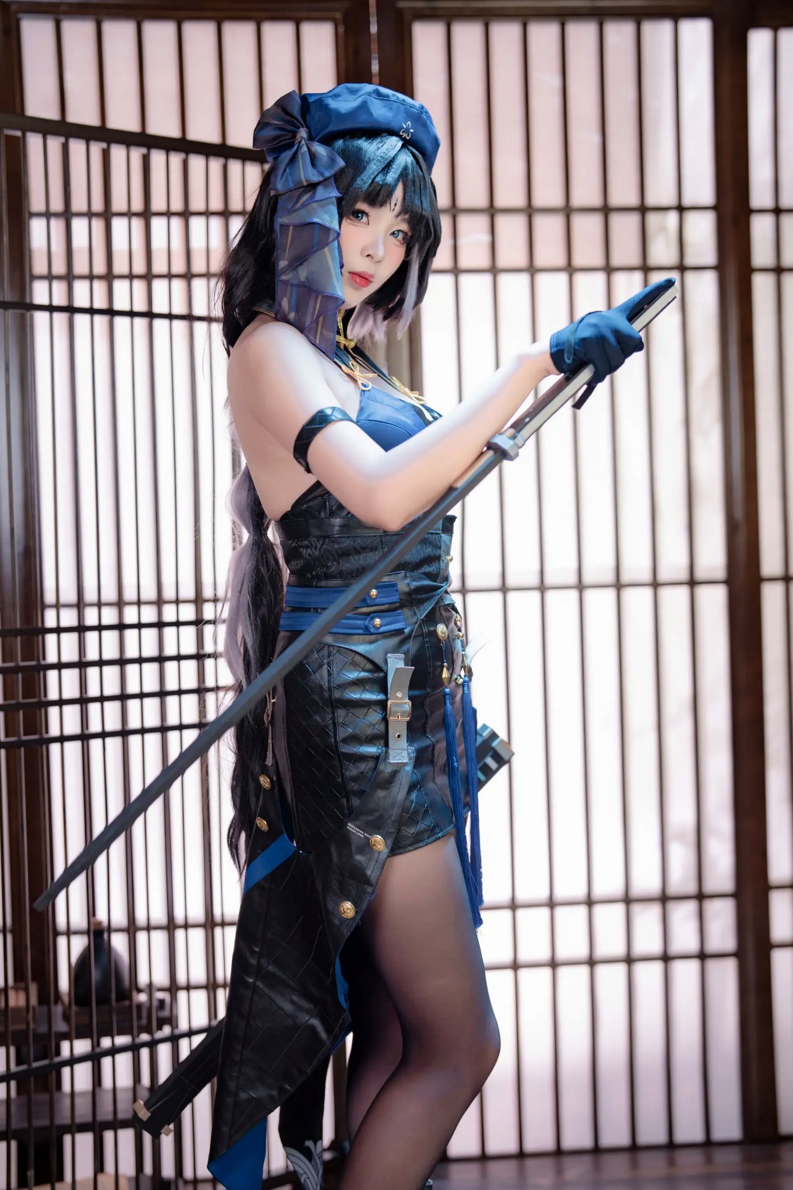 Gallery - 轩萧学姐 - 秧秧，游戏角色高还原Cosplay，冷艳飒爽制服配黑丝长腿，极品女神摄影棚写真角色扮演制服黑丝冷艳清纯 女神私房照_秀色女神 - image 36