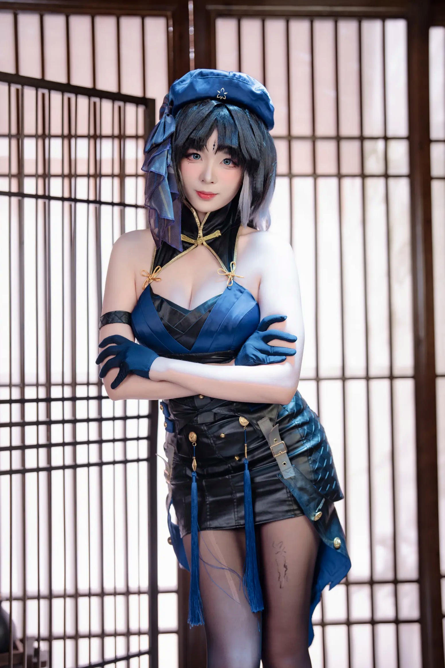 Gallery - 轩萧学姐 - 秧秧，游戏角色高还原Cosplay，冷艳飒爽制服配黑丝长腿，极品女神摄影棚写真角色扮演制服黑丝冷艳清纯 女神私房照_秀色女神 - image 37