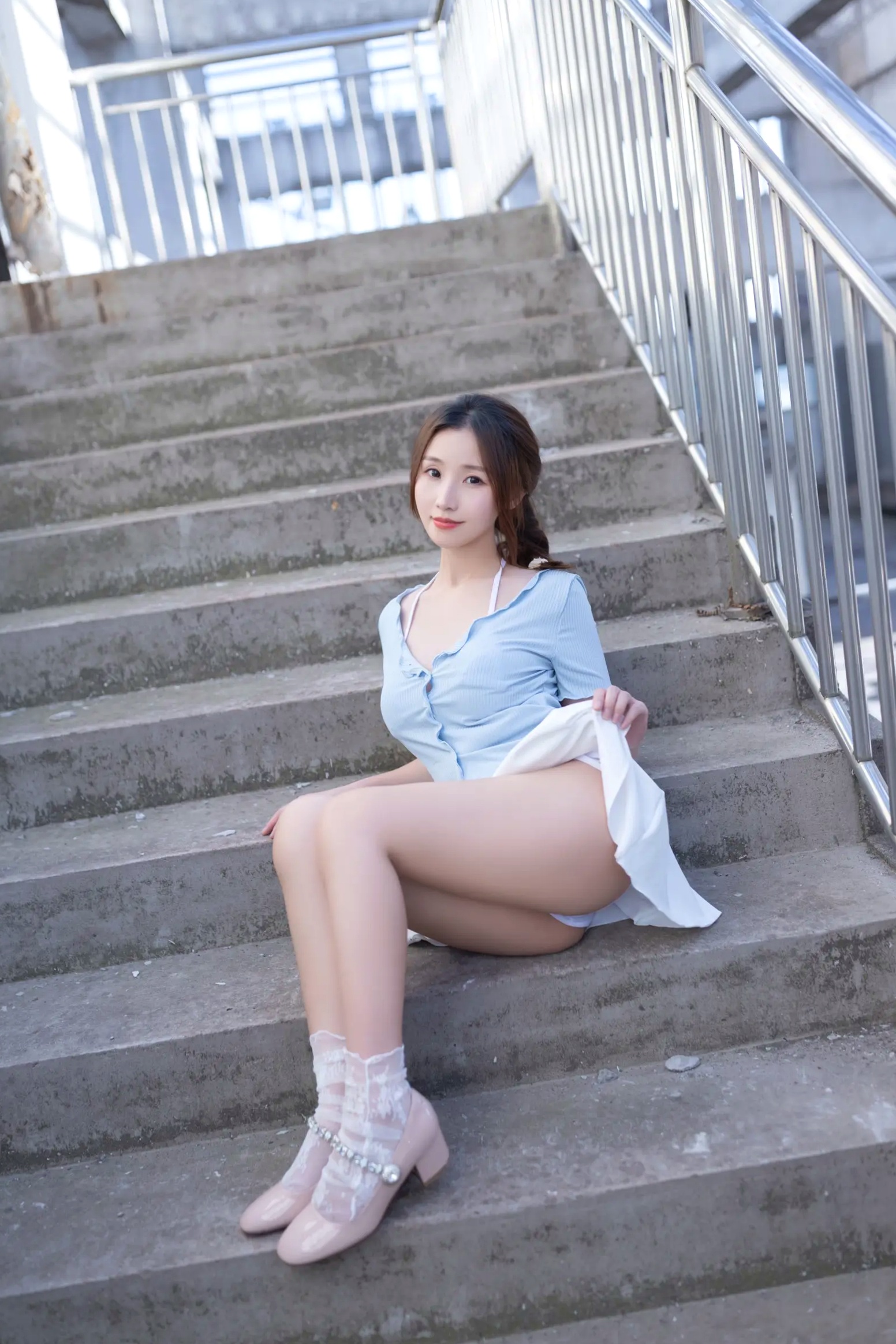 Gallery - 杏子 - 天台户外私房写真，清纯蓝白制服诱惑，极致性感大尺度视觉，完美身材撩人心弦 [120P]性感私房照诱惑大尺度制服 女神私房照_秀色女神 - image 13
