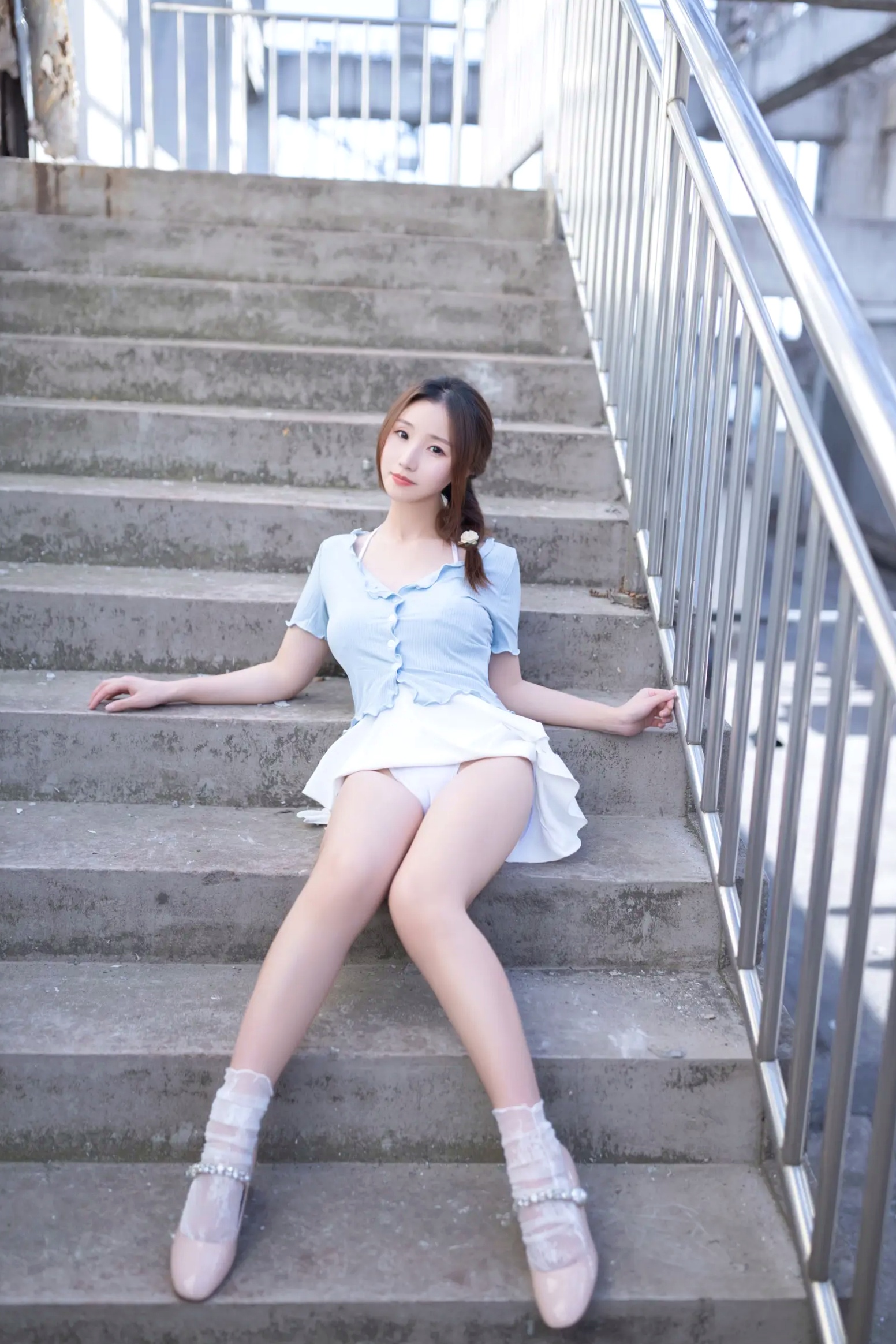 Gallery - 杏子 - 天台户外私房写真，清纯蓝白制服诱惑，极致性感大尺度视觉，完美身材撩人心弦 [120P]性感私房照诱惑大尺度制服 女神私房照_秀色女神 - image 14