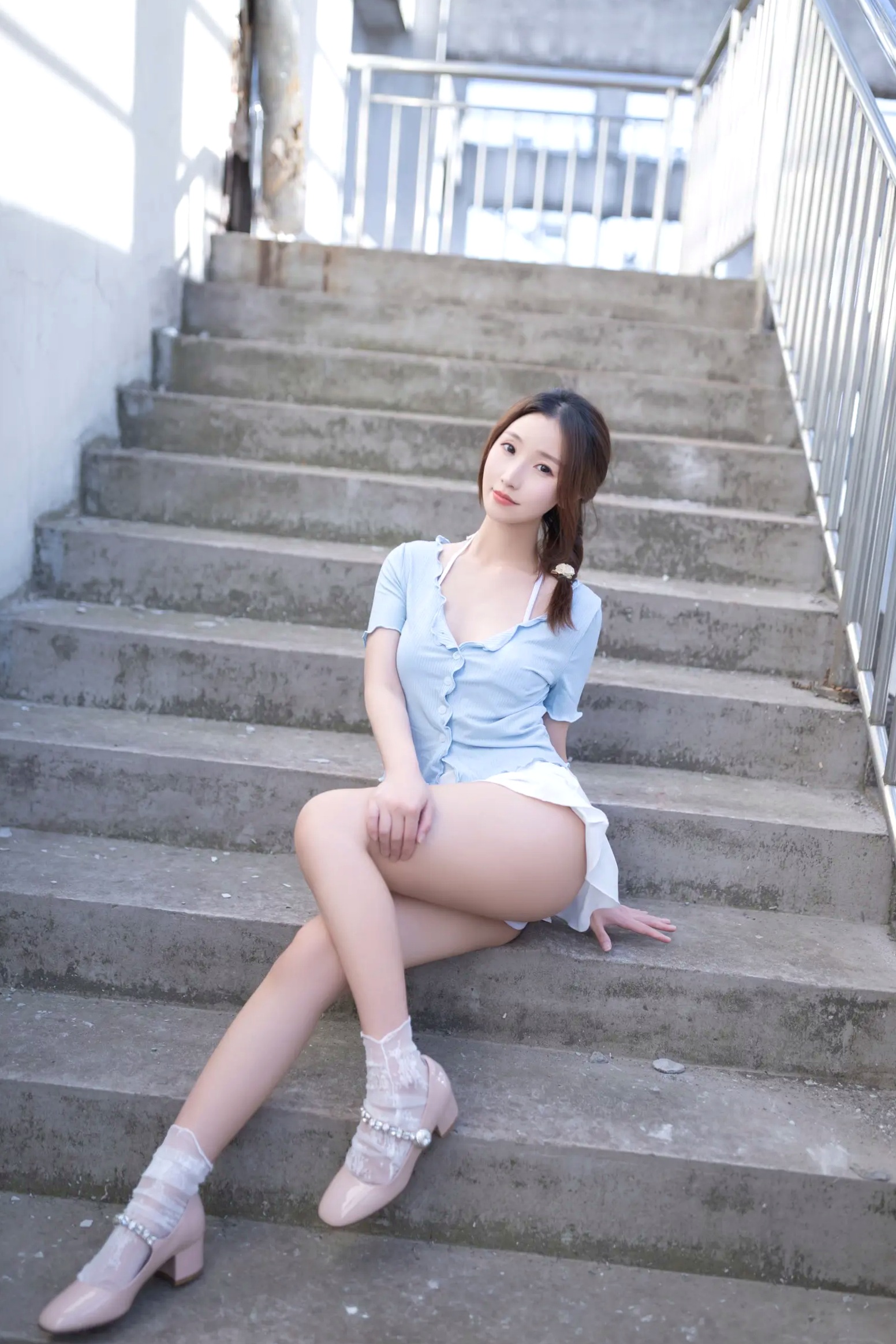 Gallery - 杏子 - 天台户外私房写真，清纯蓝白制服诱惑，极致性感大尺度视觉，完美身材撩人心弦 [120P]性感私房照诱惑大尺度制服 女神私房照_秀色女神 - image 18