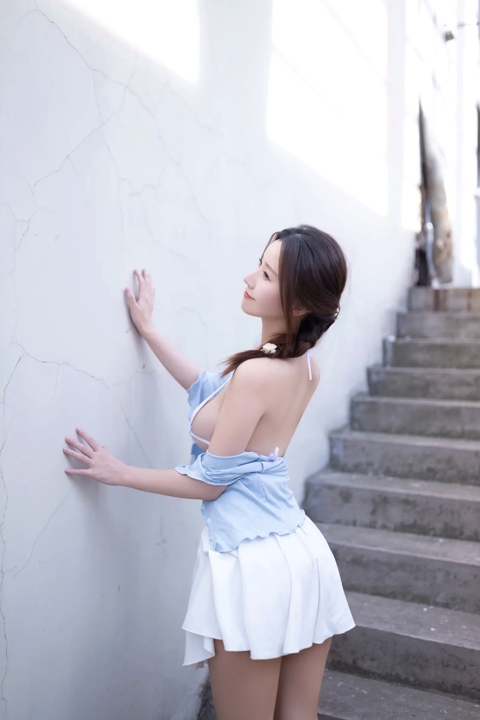 Gallery - 杏子 - 天台户外私房写真，清纯蓝白制服诱惑，极致性感大尺度视觉，完美身材撩人心弦 [120P]性感私房照诱惑大尺度制服 女神私房照_秀色女神 - image 44