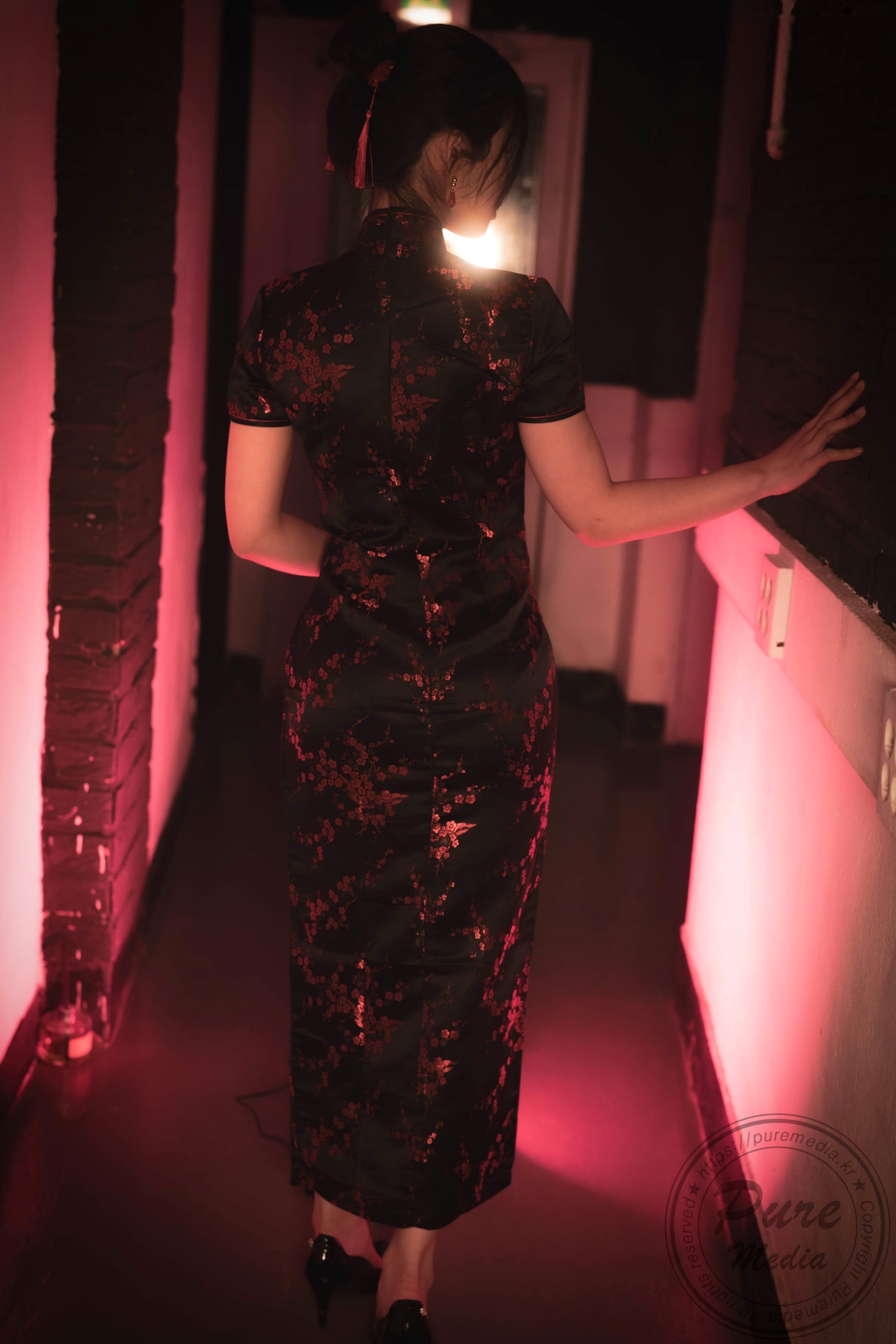 Gallery - 韩国美女Yeha-花样年华艺术写真-旗袍与红丝带的诱惑-Pure Media私房照-性感女神精品摄影韩国旗袍性感私房照女神 女神私房照_秀色女神 - image 186