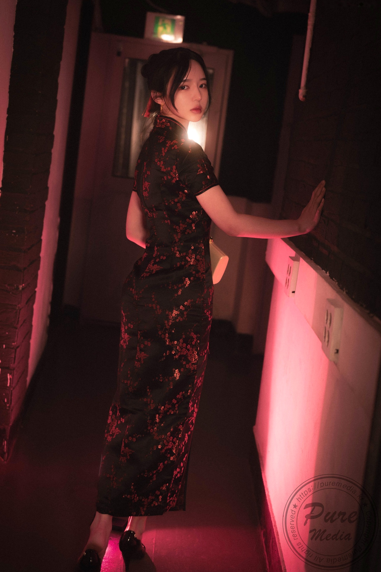 Gallery - 韩国美女Yeha-花样年华艺术写真-旗袍与红丝带的诱惑-Pure Media私房照-性感女神精品摄影韩国旗袍性感私房照女神 女神私房照_秀色女神 - image 187