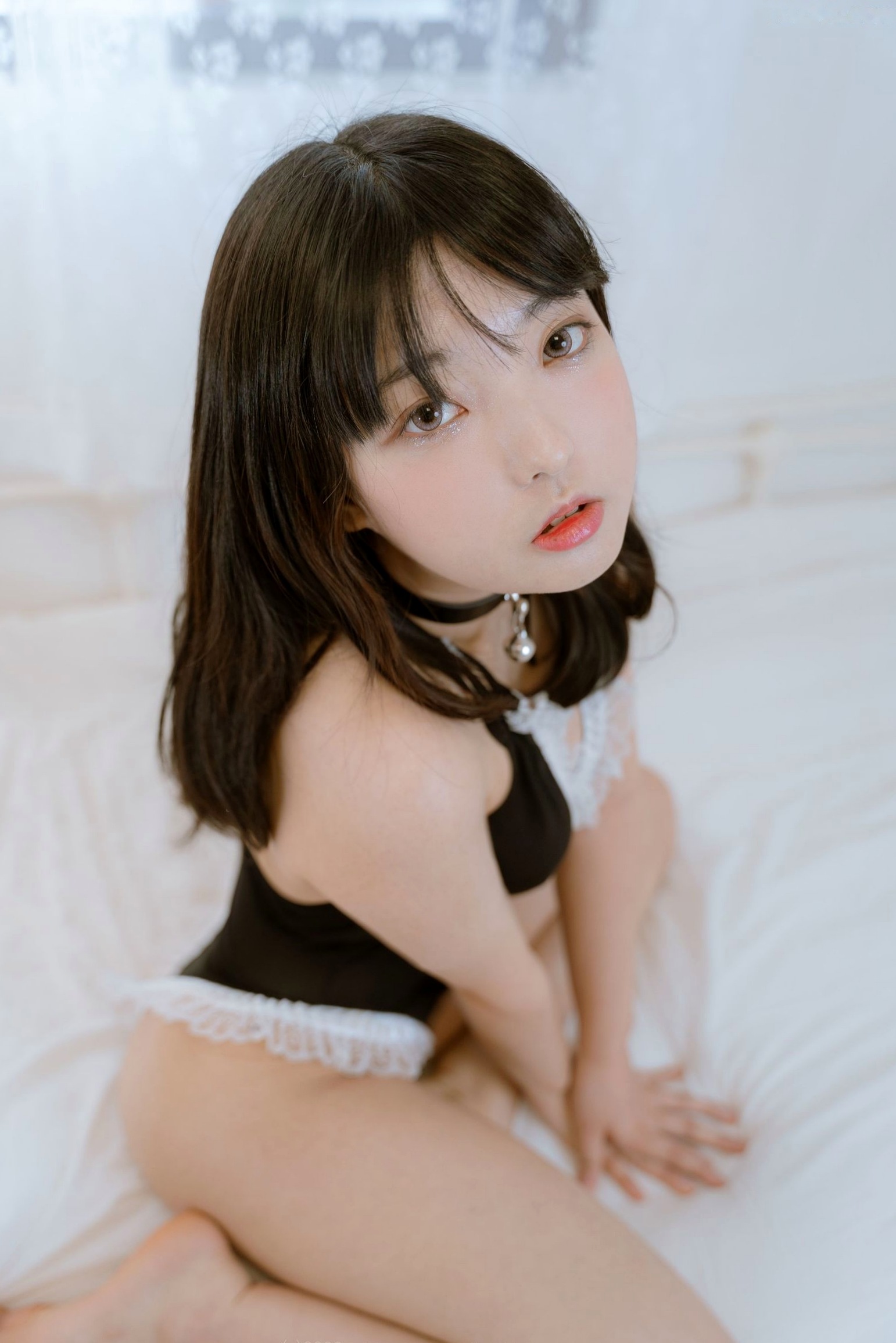 Gallery - 韩国美女-Hansom-黑色内衣白色内衣爆乳-ArtGravia-389 女神私房照_秀色女神 - image 9