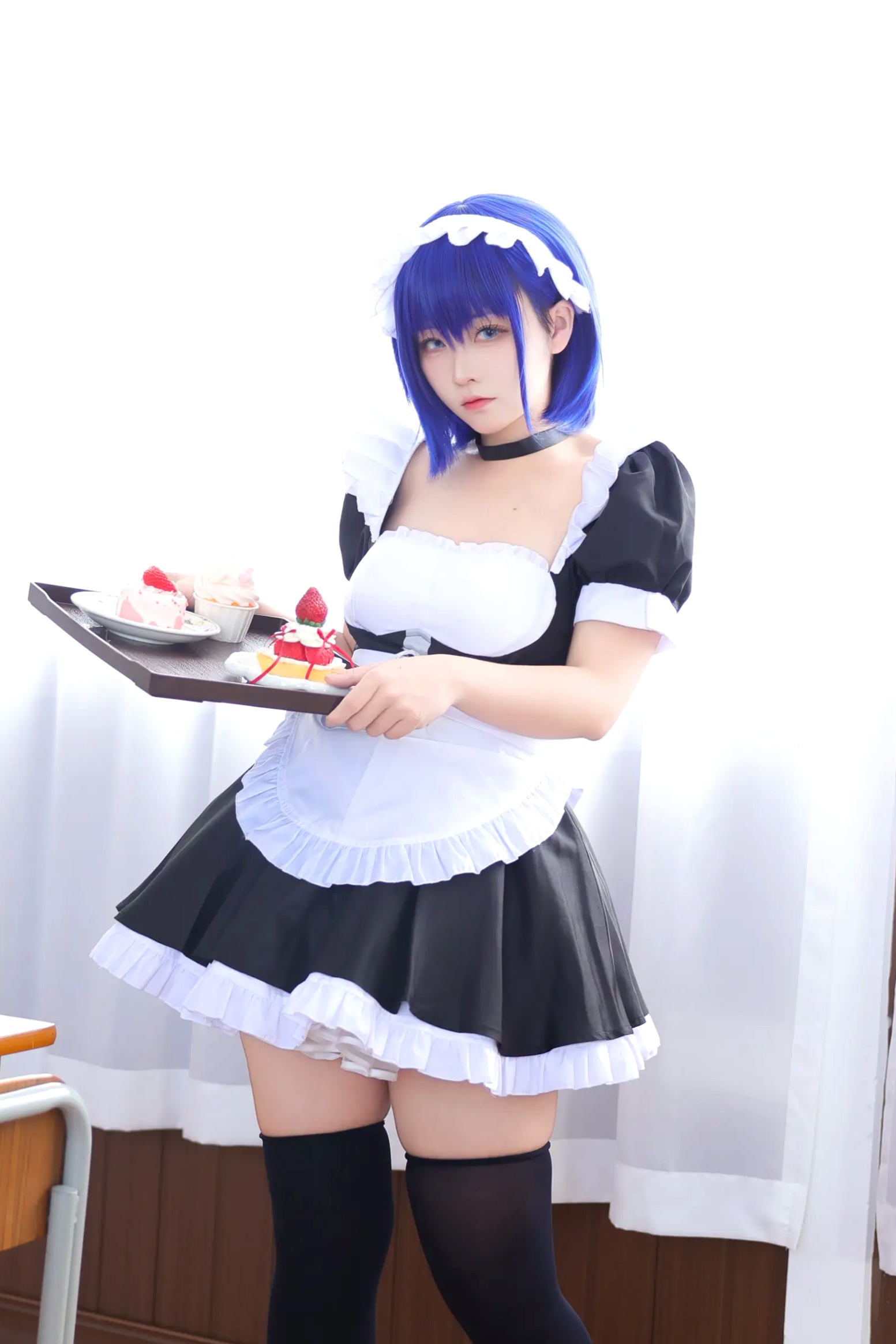 Gallery - G44不会受伤 枫与玲二次元女仆装Cosplay，绝美蓝发气质美女室内私房写真[49P]角色扮演女仆诱惑萌系治愈系 女神私房照_秀色女神 - image 4