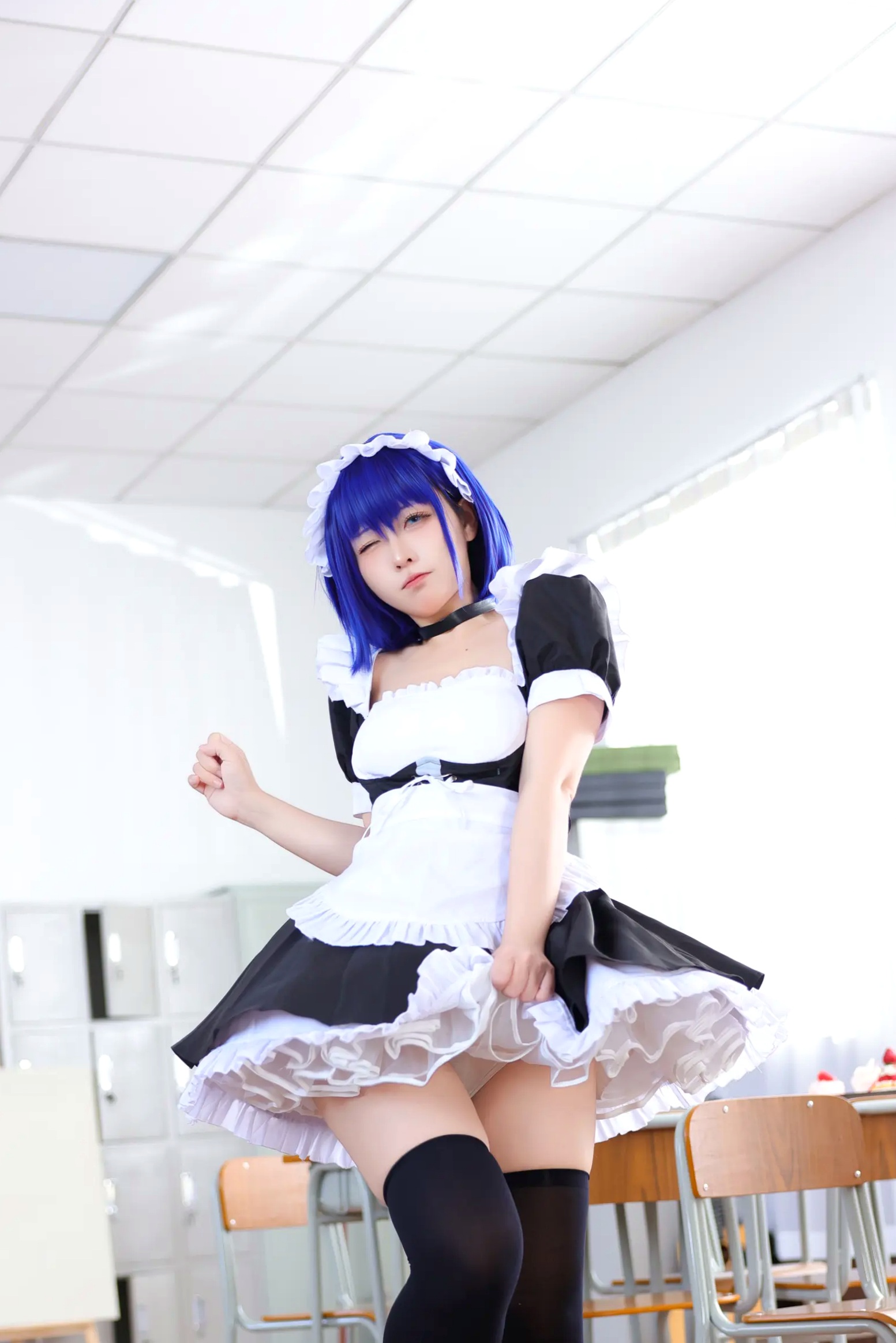 Gallery - G44不会受伤 枫与玲二次元女仆装Cosplay，绝美蓝发气质美女室内私房写真[49P]角色扮演女仆诱惑萌系治愈系 女神私房照_秀色女神 - image 11