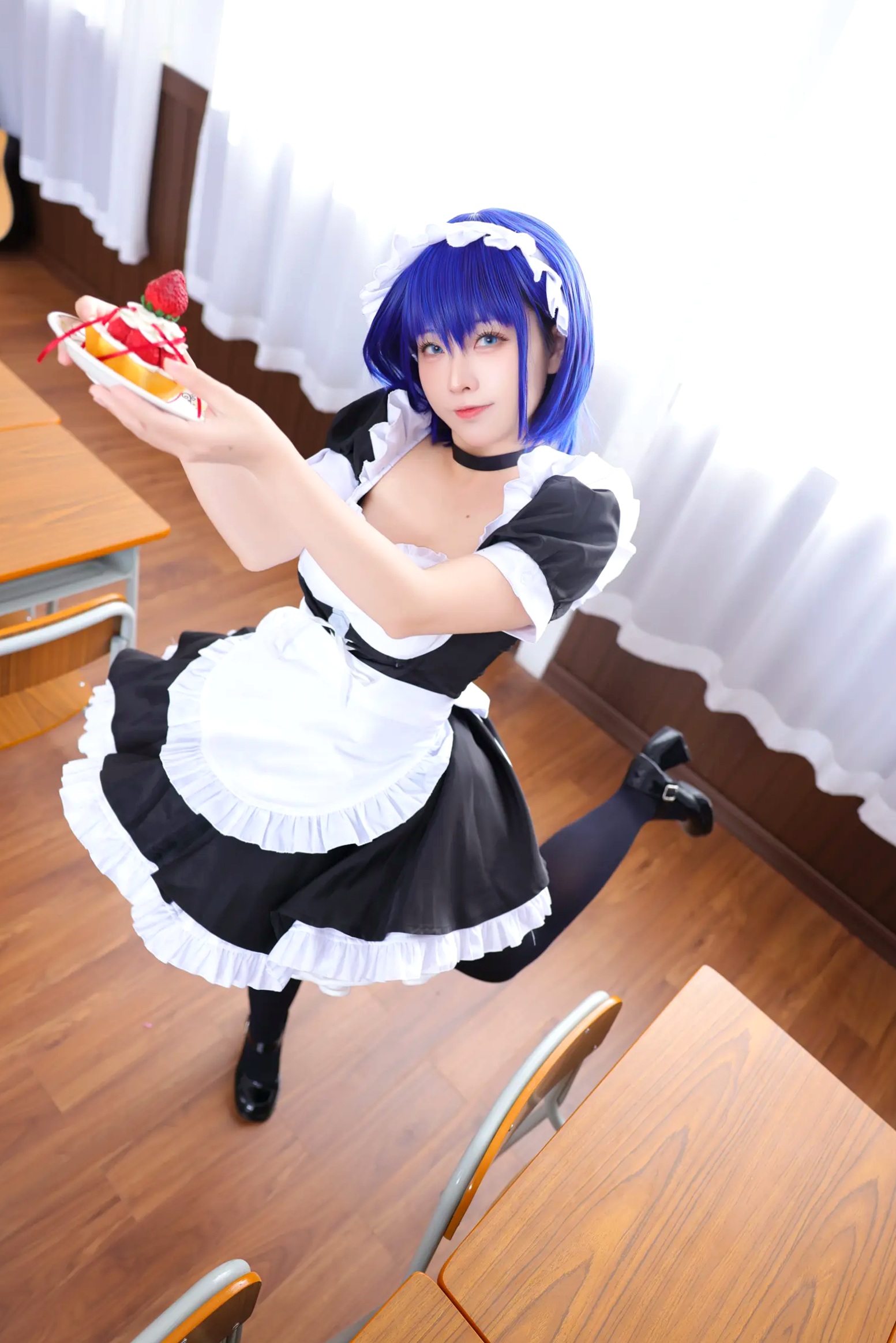 Gallery - G44不会受伤 枫与玲二次元女仆装Cosplay，绝美蓝发气质美女室内私房写真[49P]角色扮演女仆诱惑萌系治愈系 女神私房照_秀色女神 - image 13