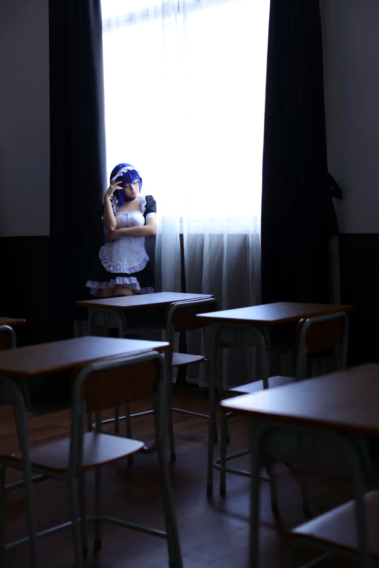 Gallery - G44不会受伤 枫与玲二次元女仆装Cosplay，绝美蓝发气质美女室内私房写真[49P]角色扮演女仆诱惑萌系治愈系 女神私房照_秀色女神 - image 23