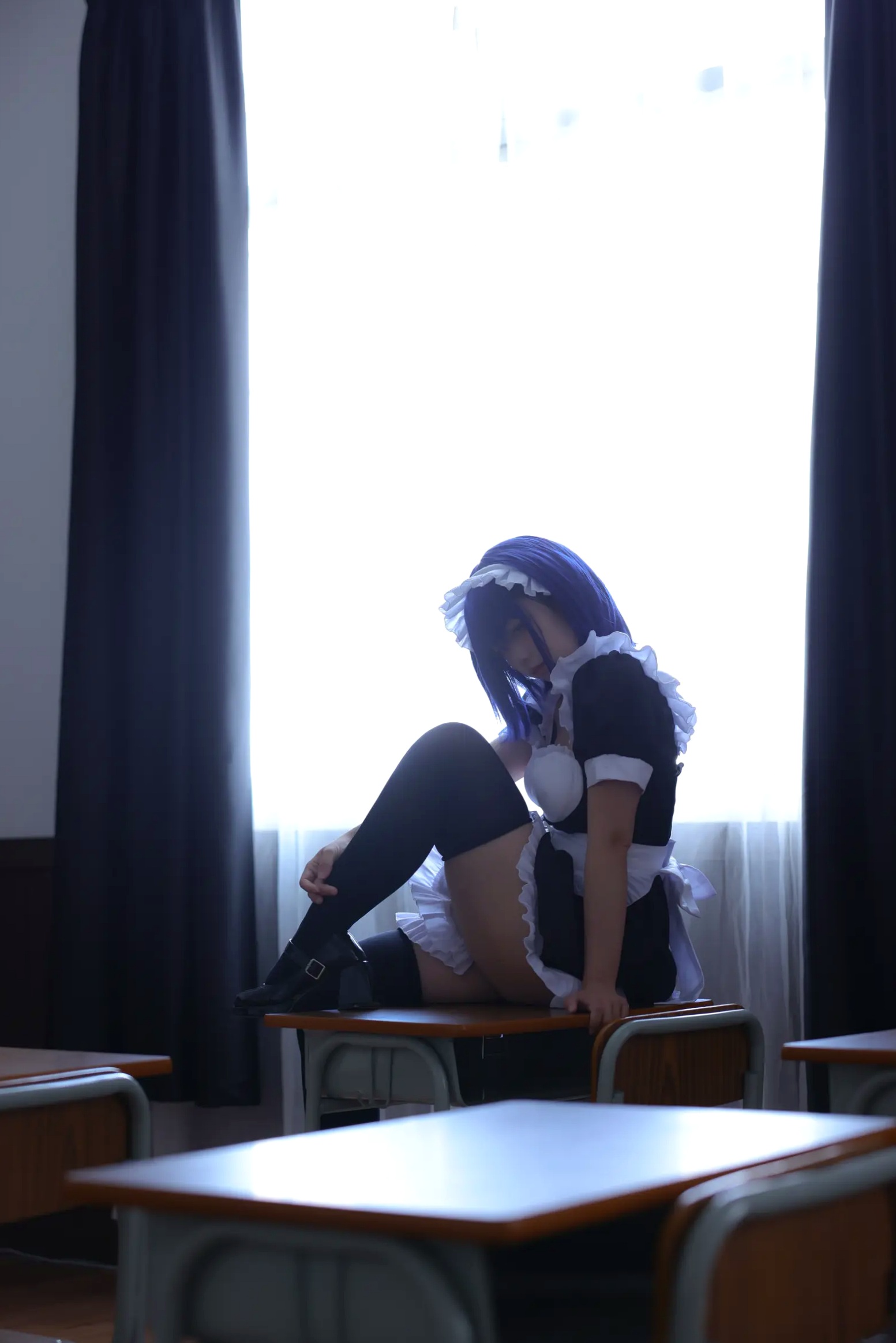 Gallery - G44不会受伤 枫与玲二次元女仆装Cosplay，绝美蓝发气质美女室内私房写真[49P]角色扮演女仆诱惑萌系治愈系 女神私房照_秀色女神 - image 25