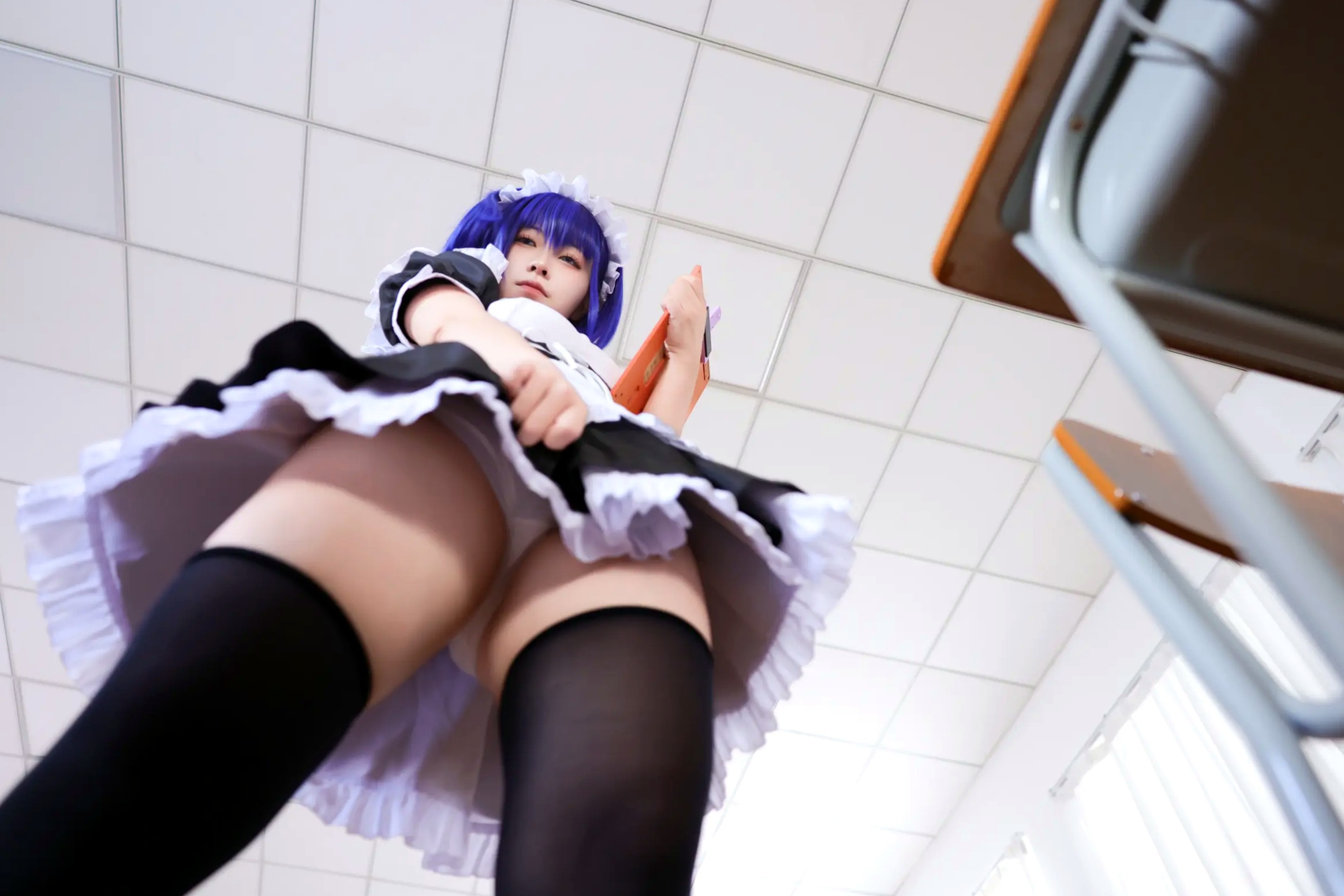 Gallery - G44不会受伤 枫与玲二次元女仆装Cosplay，绝美蓝发气质美女室内私房写真[49P]角色扮演女仆诱惑萌系治愈系 女神私房照_秀色女神 - image 39