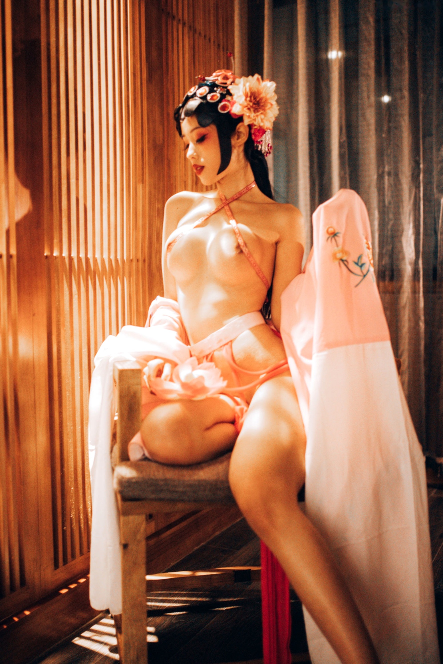 Gallery - 钛合金TiTi-潘金莲古风戏曲装，极致古典美学私房写真，魅惑眼妆风情万种，大尺度呈现惊艳东方尤物盛宴角色扮演私房照大尺度性感尤物 女神私房照_秀色女神 - image 36