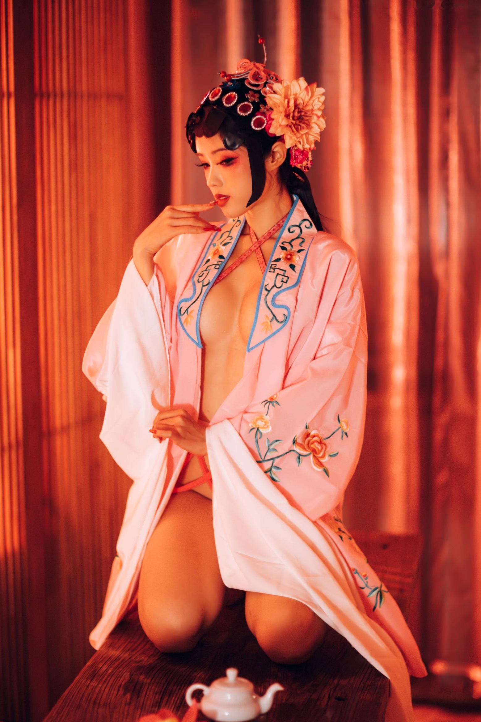 Gallery - 钛合金TiTi-潘金莲古风戏曲装，极致古典美学私房写真，魅惑眼妆风情万种，大尺度呈现惊艳东方尤物盛宴角色扮演私房照大尺度性感尤物 女神私房照_秀色女神 - image 62