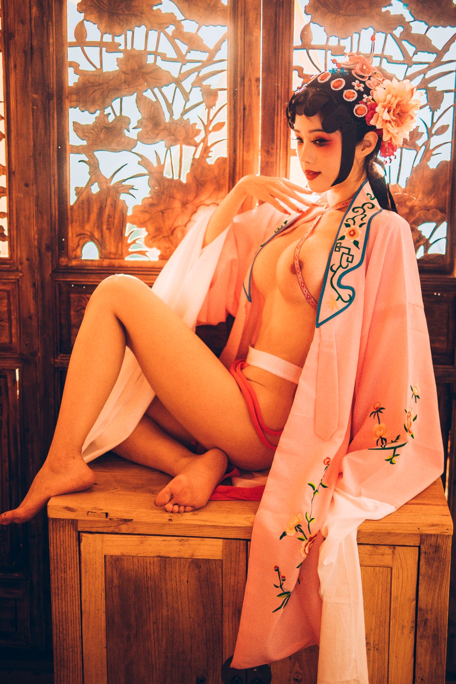 Gallery - 钛合金TiTi-潘金莲古风戏曲装，极致古典美学私房写真，魅惑眼妆风情万种，大尺度呈现惊艳东方尤物盛宴角色扮演私房照大尺度性感尤物 女神私房照_秀色女神 - image 78
