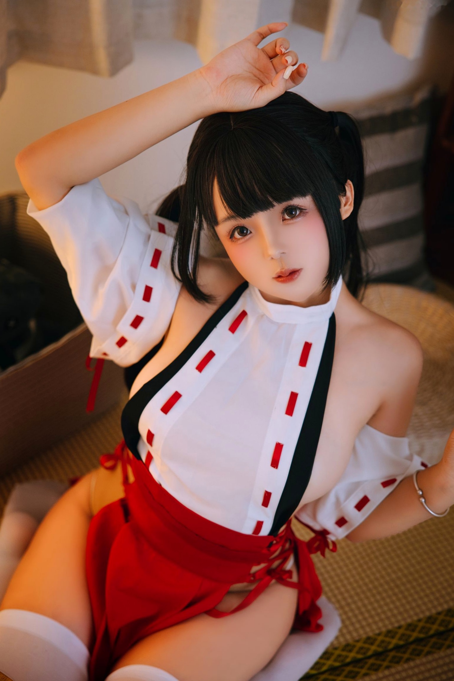 Gallery - 日奈娇-御币巫女：日式榻榻米绳缚角色扮演，清纯童颜与性感身材的极致诱惑私房大尺度写真角色扮演私房照大尺度性感诱惑 女神私房照_秀色女神 - image 63