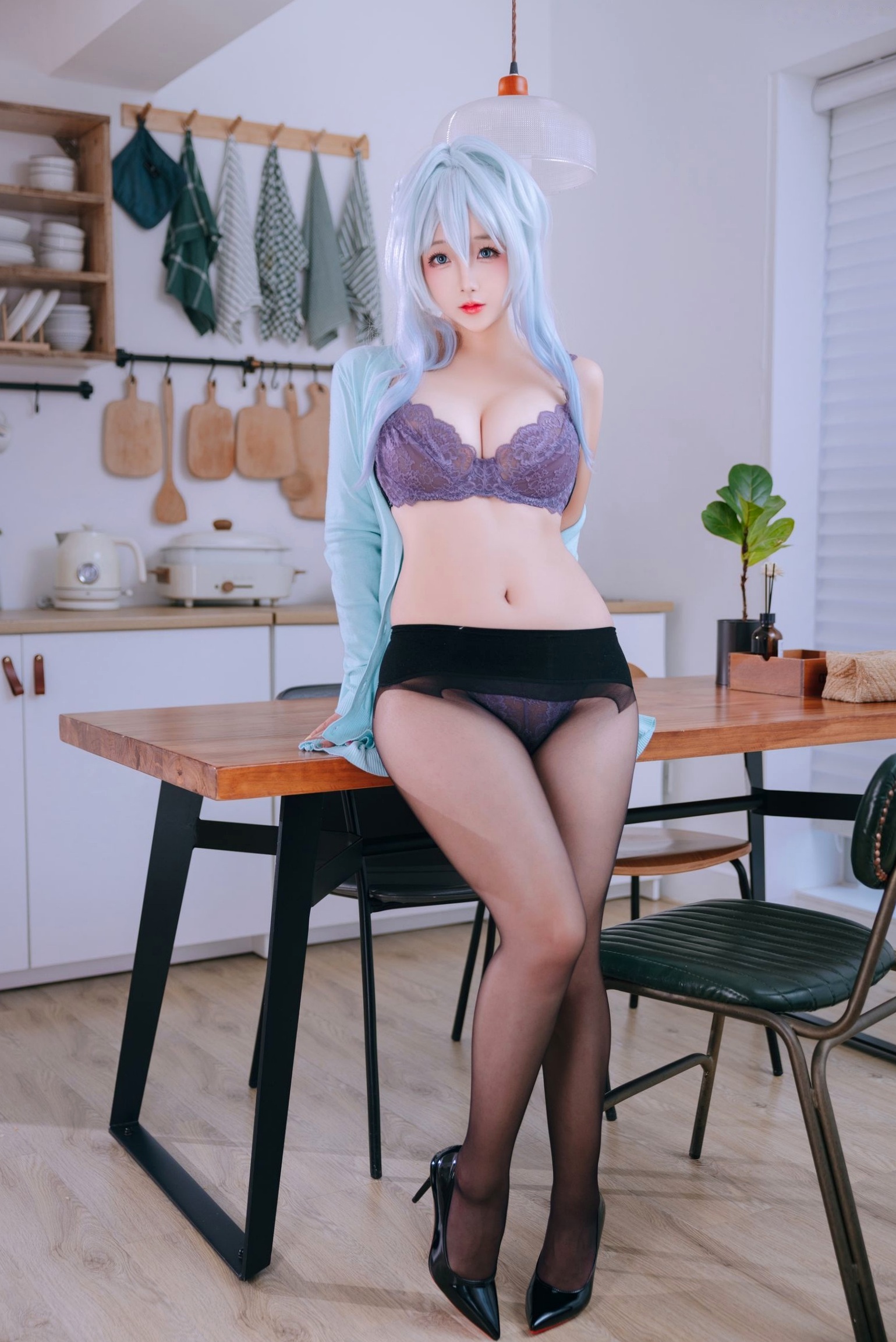 Gallery - 日奈娇-未亡人雪女角色扮演私房摄影，清冷蓝发魅惑性感内衣与居家美腿诱惑角色扮演性感私房照诱惑 女神私房照_秀色女神 - image 58
