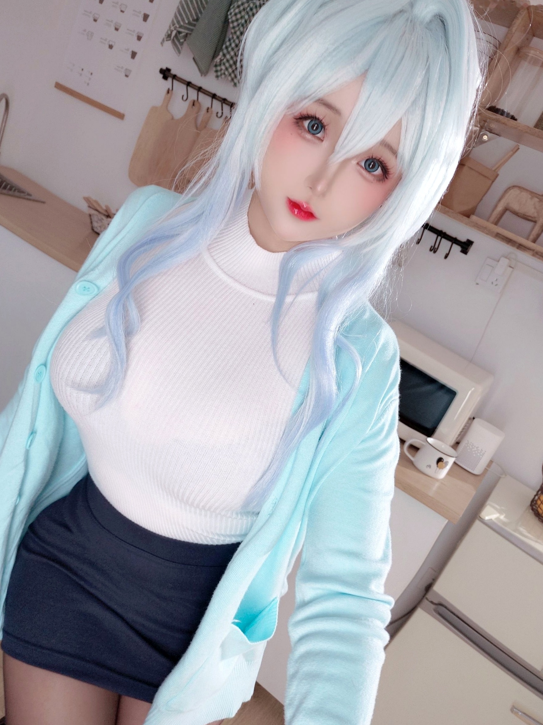 Gallery - 日奈娇-未亡人雪女角色扮演私房摄影，清冷蓝发魅惑性感内衣与居家美腿诱惑角色扮演性感私房照诱惑 女神私房照_秀色女神 - image 131