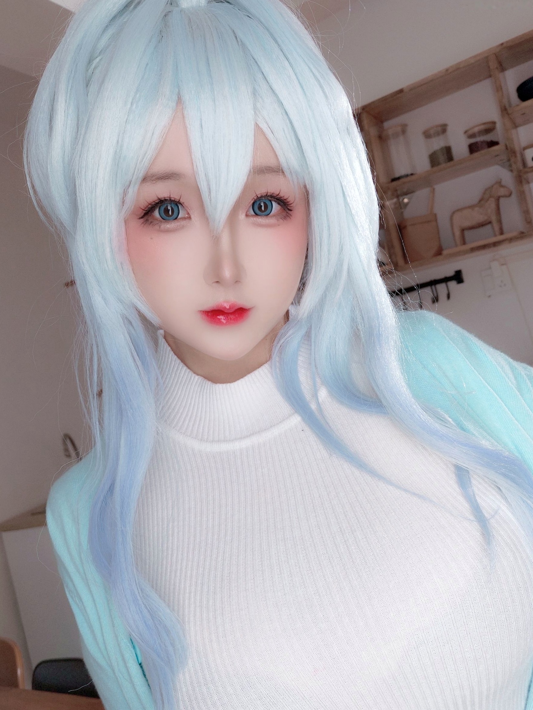 Gallery - 日奈娇-未亡人雪女角色扮演私房摄影，清冷蓝发魅惑性感内衣与居家美腿诱惑角色扮演性感私房照诱惑 女神私房照_秀色女神 - image 135