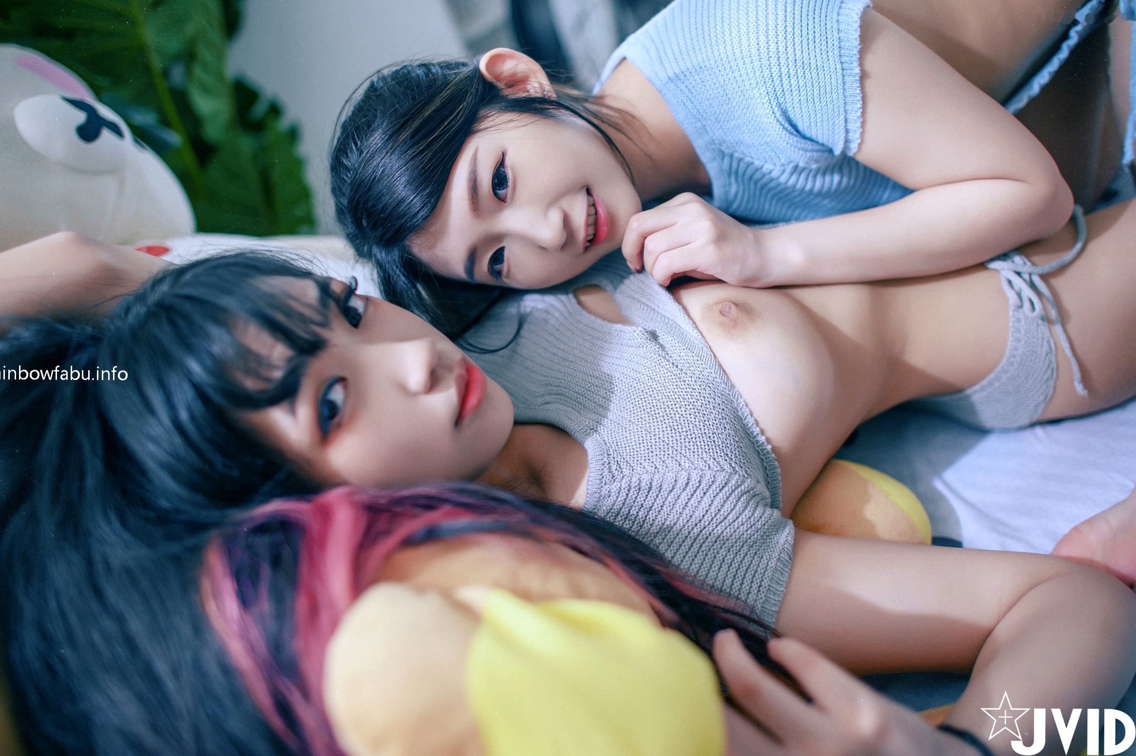 Gallery - JVID-肉包Mini与紫欣：闺蜜私房写真，角色扮演与全裸激情互动，极致大尺度视觉盛宴JVID私房照大尺度诱惑性感 女神私房照_秀色女神 - image 37