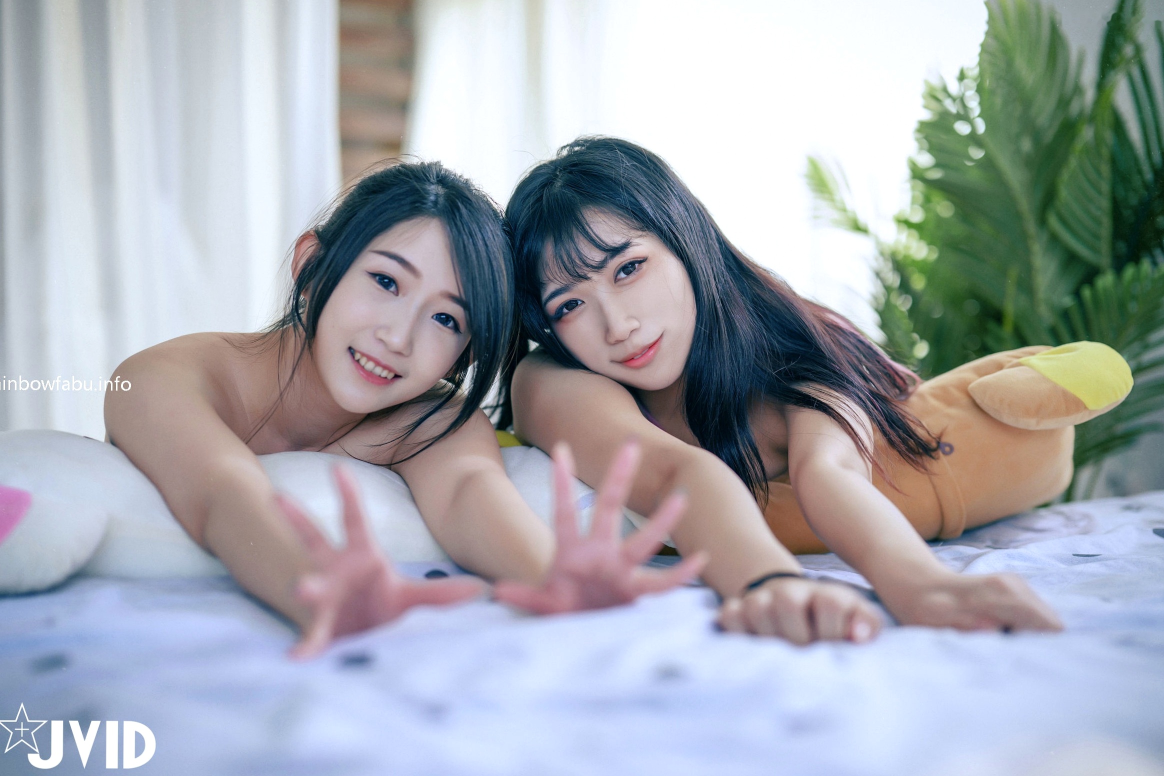 Gallery - JVID-肉包Mini与紫欣：闺蜜私房写真，角色扮演与全裸激情互动，极致大尺度视觉盛宴JVID私房照大尺度诱惑性感 女神私房照_秀色女神 - image 93