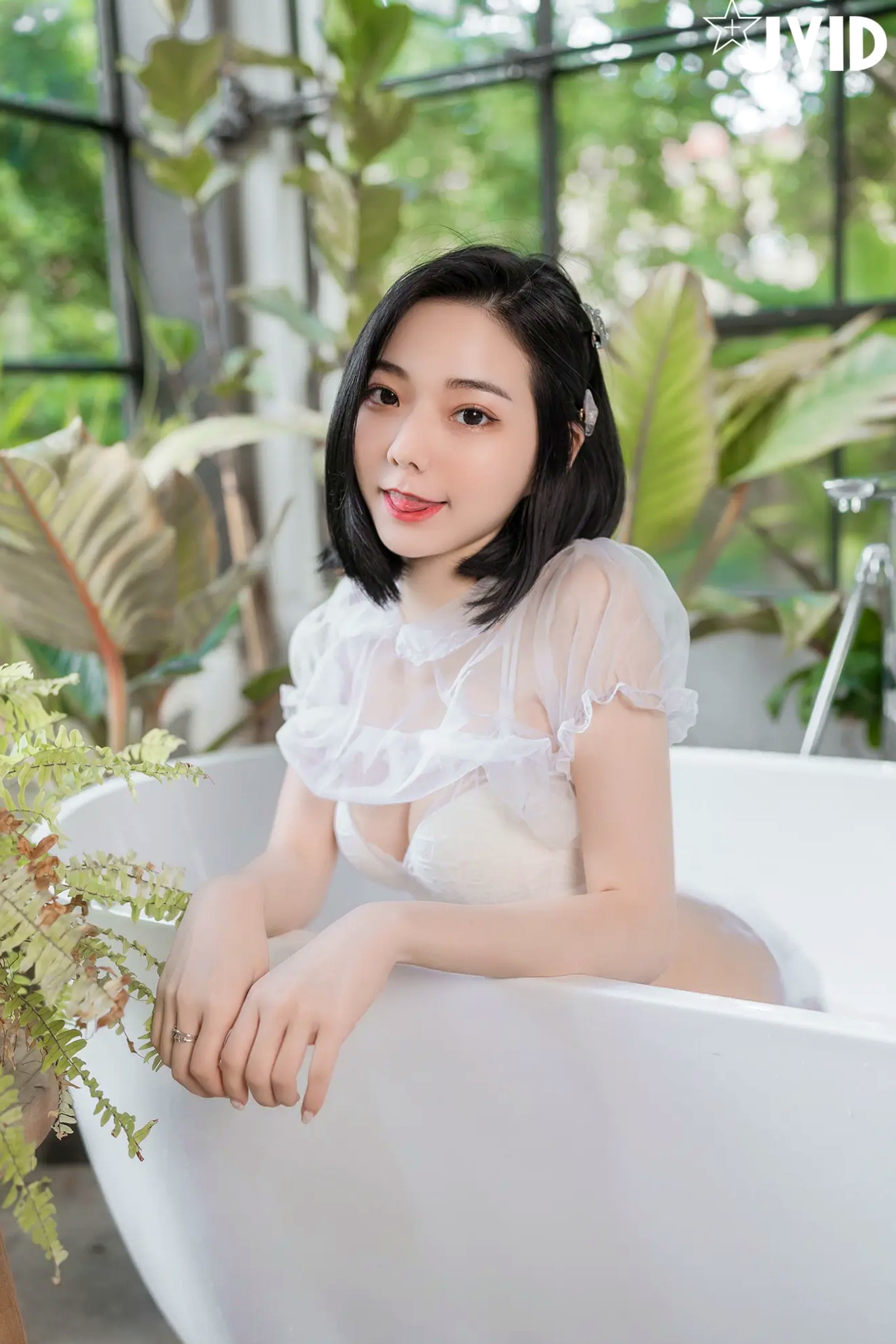 Gallery - [JVID] 啾啾 - 纯欲系女孩：粉色兔女郎俏皮诱惑与清爽浴室湿身泡泡浴系列JVID角色扮演浴室湿身性感诱惑 女神私房照_秀色女神 - image 98