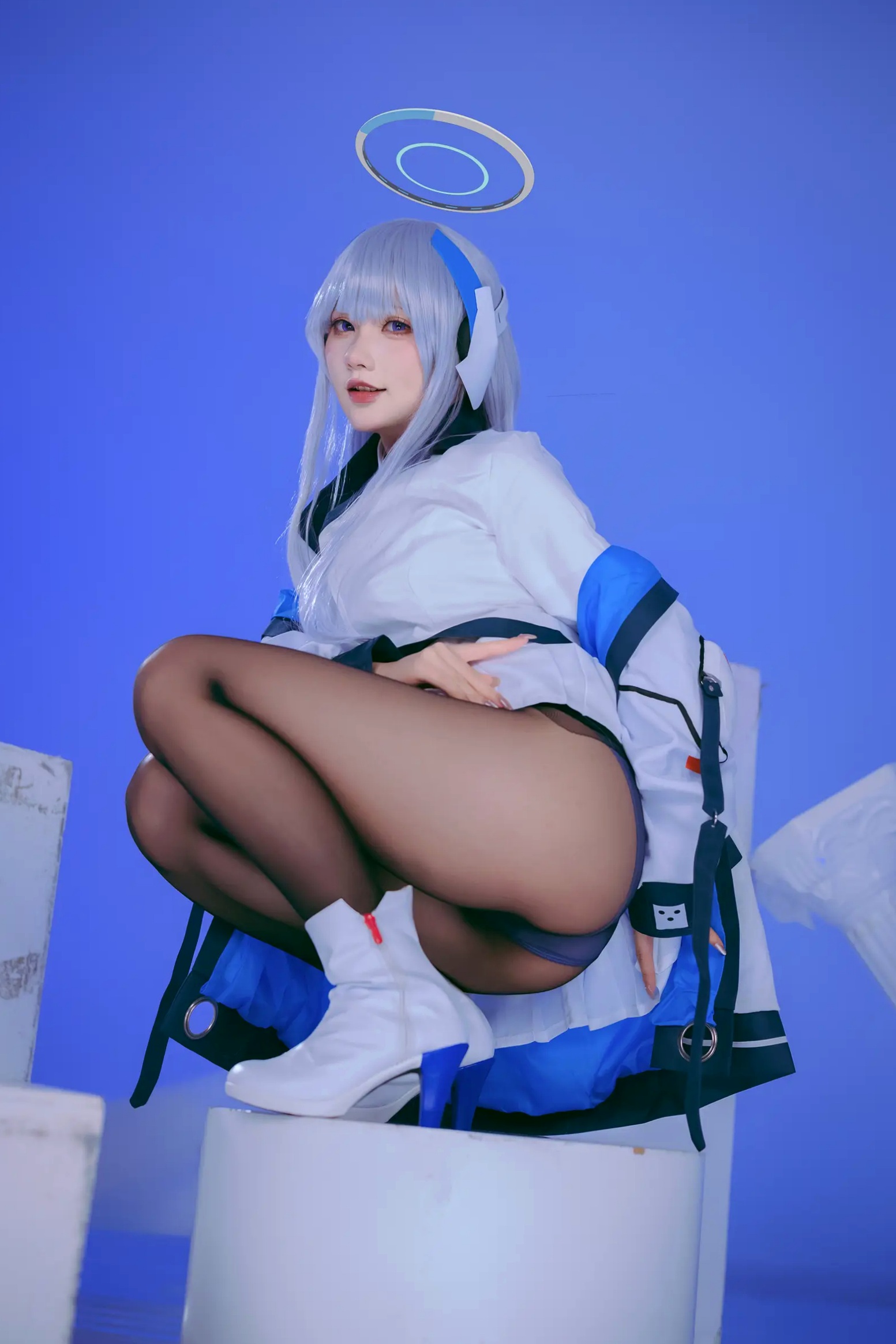 Gallery - 是一只熊仔 潮乃亚 蔚蓝档案角色Cosplay 绝美私房写真 内衣制服诱惑 二次元女神[100P]角色扮演性感内衣黑丝女神 女神私房照_秀色女神 - image 33