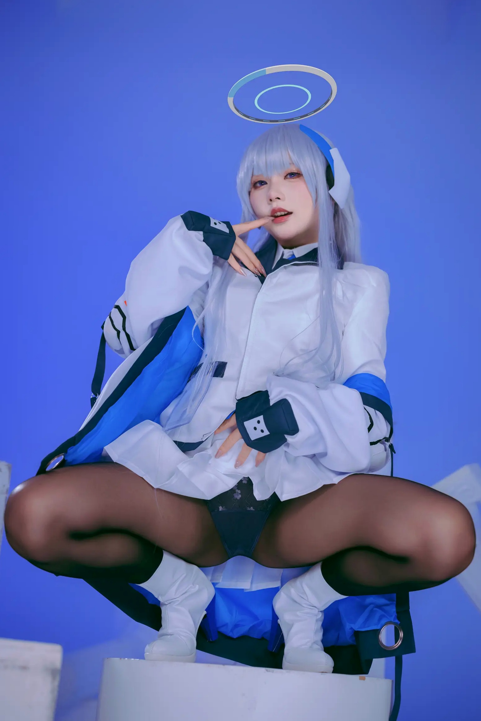 Gallery - 是一只熊仔 潮乃亚 蔚蓝档案角色Cosplay 绝美私房写真 内衣制服诱惑 二次元女神[100P]角色扮演性感内衣黑丝女神 女神私房照_秀色女神 - image 44