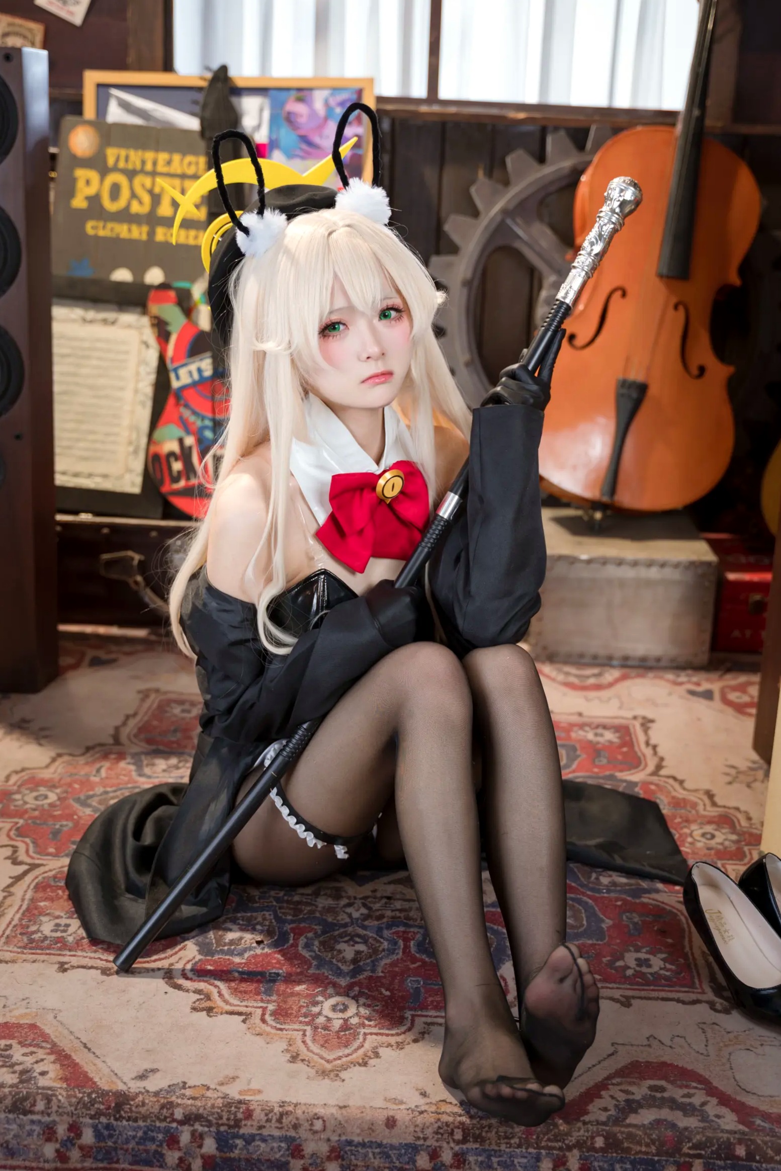 Gallery - 九柒喵 - 蓝色档案执事兔女郎Cosplay：复古乐室里的纯欲诱惑，精致动漫高品质角色扮演套图 [36P]角色扮演诱惑性感私房照萌系制服美腿黑丝 女神私房照_秀色女神 - image 15