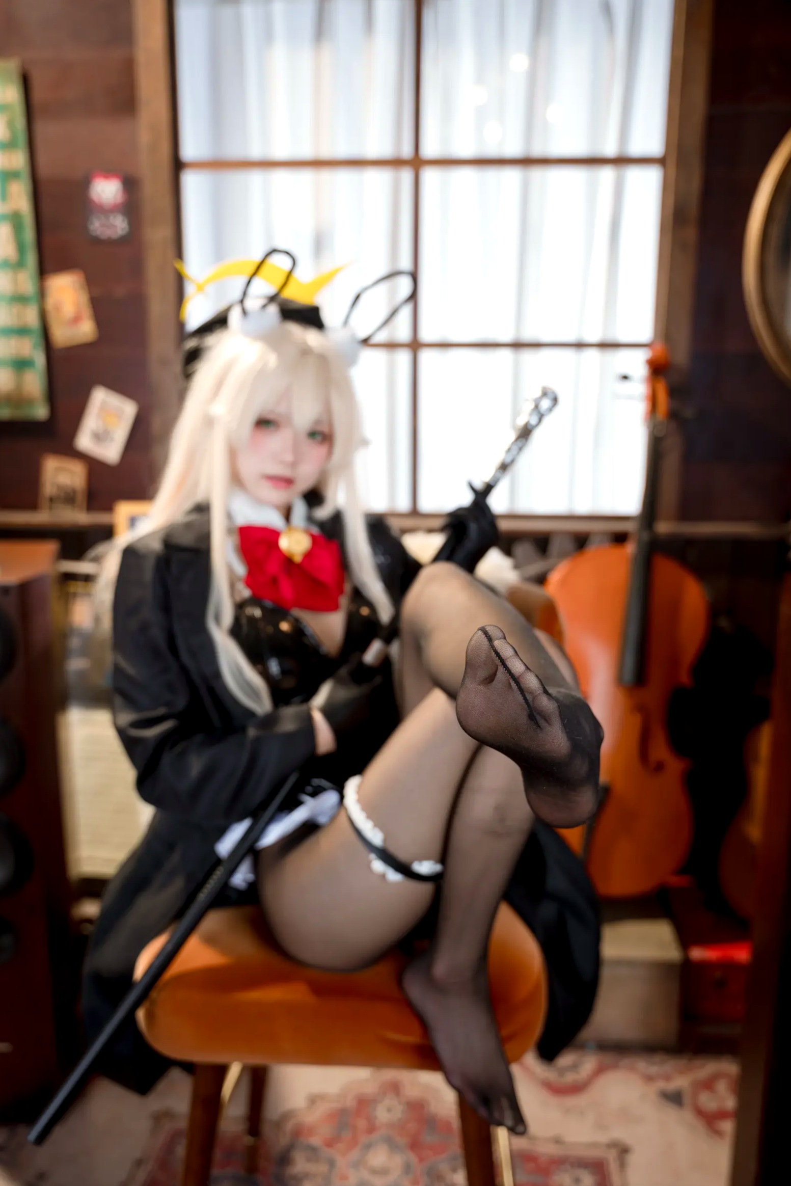 Gallery - 九柒喵 - 蓝色档案执事兔女郎Cosplay：复古乐室里的纯欲诱惑，精致动漫高品质角色扮演套图 [36P]角色扮演诱惑性感私房照萌系制服美腿黑丝 女神私房照_秀色女神 - image 22