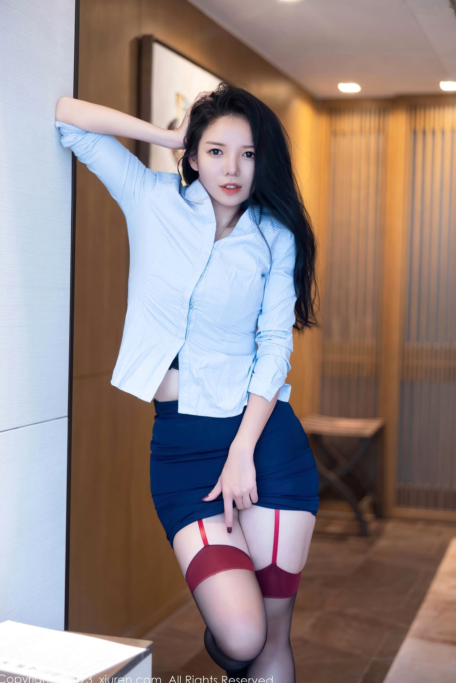 Gallery - XiuRen秀人网 - XiuRen -7313-大美妞儿：蓝衬衫制服诱惑，极致黑色性感蕾丝内衣，红边吊带展现撩人身姿，火辣私房大片秀人网 - XiuRen 性感诱惑内衣私房照 女神私房照_秀色女神 - image 3